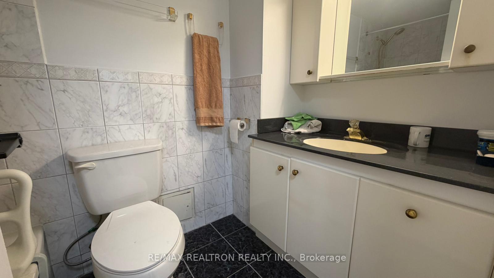 Photo 15 of Unit 903, 15 Vicora Linkway, Toronto, Flemingdon Park — HOMEH