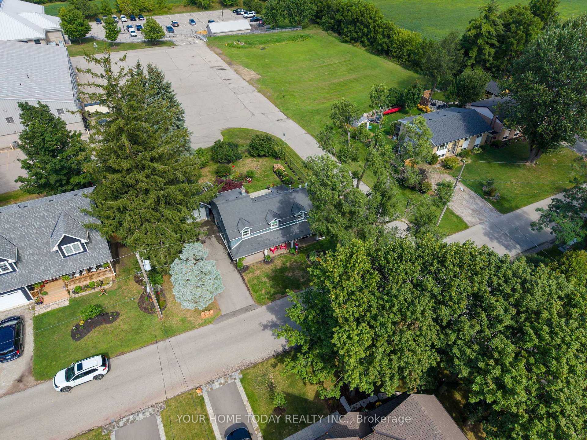 Photo 5 of 126 Gzowski Street, Guelph/Eramosa, Rockwood — HOMEH