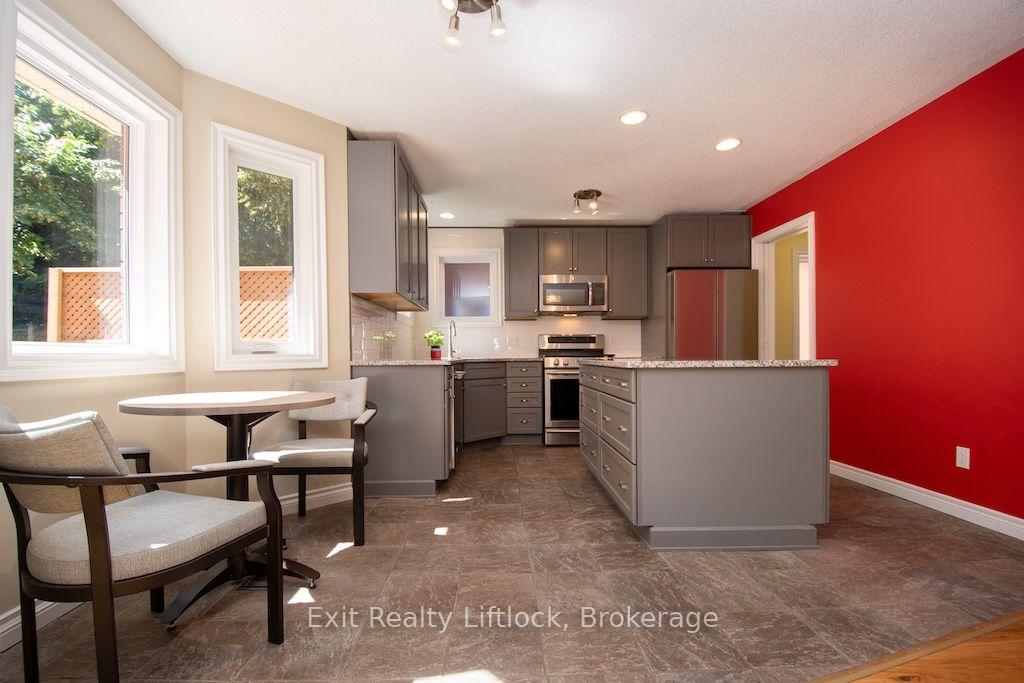 Photo 7 of 3133 Frances Stewart Road, Peterborough, Ashburnham Ward 4 — HOMEH