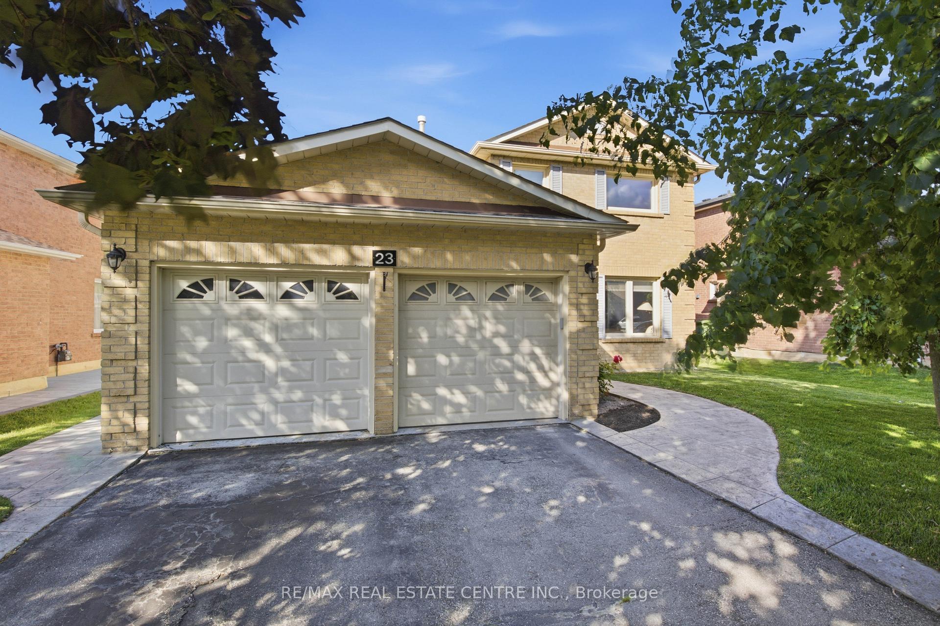 Photo 3 of 23 Deer Valley Drive, Caledon, Bolton West — HOMEH