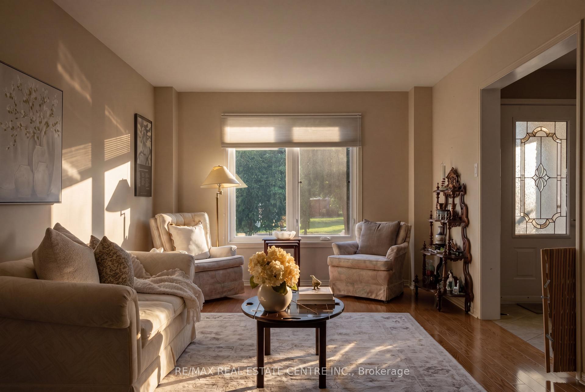 Photo 6 of 23 Deer Valley Drive, Caledon, Bolton West — HOMEH