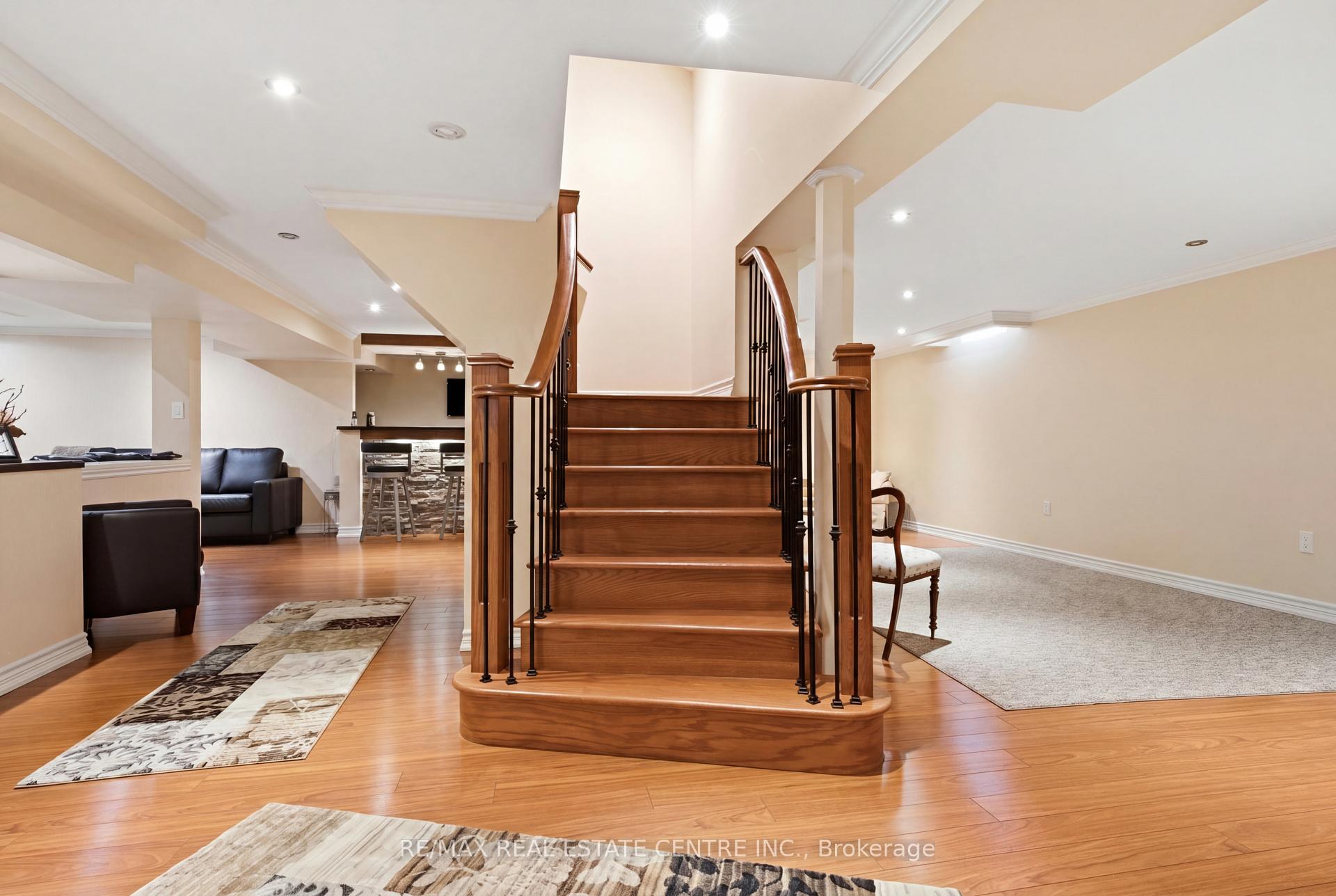 Photo 30 of 23 Deer Valley Drive, Caledon, Bolton West — HOMEH