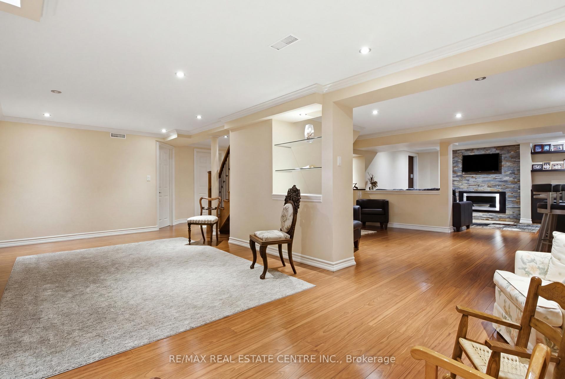 Photo 31 of 23 Deer Valley Drive, Caledon, Bolton West — HOMEH
