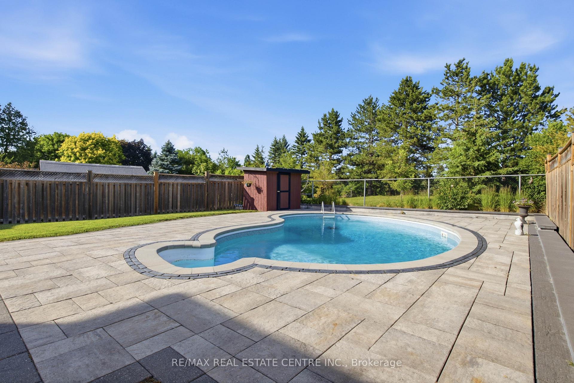 Photo 39 of 23 Deer Valley Drive, Caledon, Bolton West — HOMEH