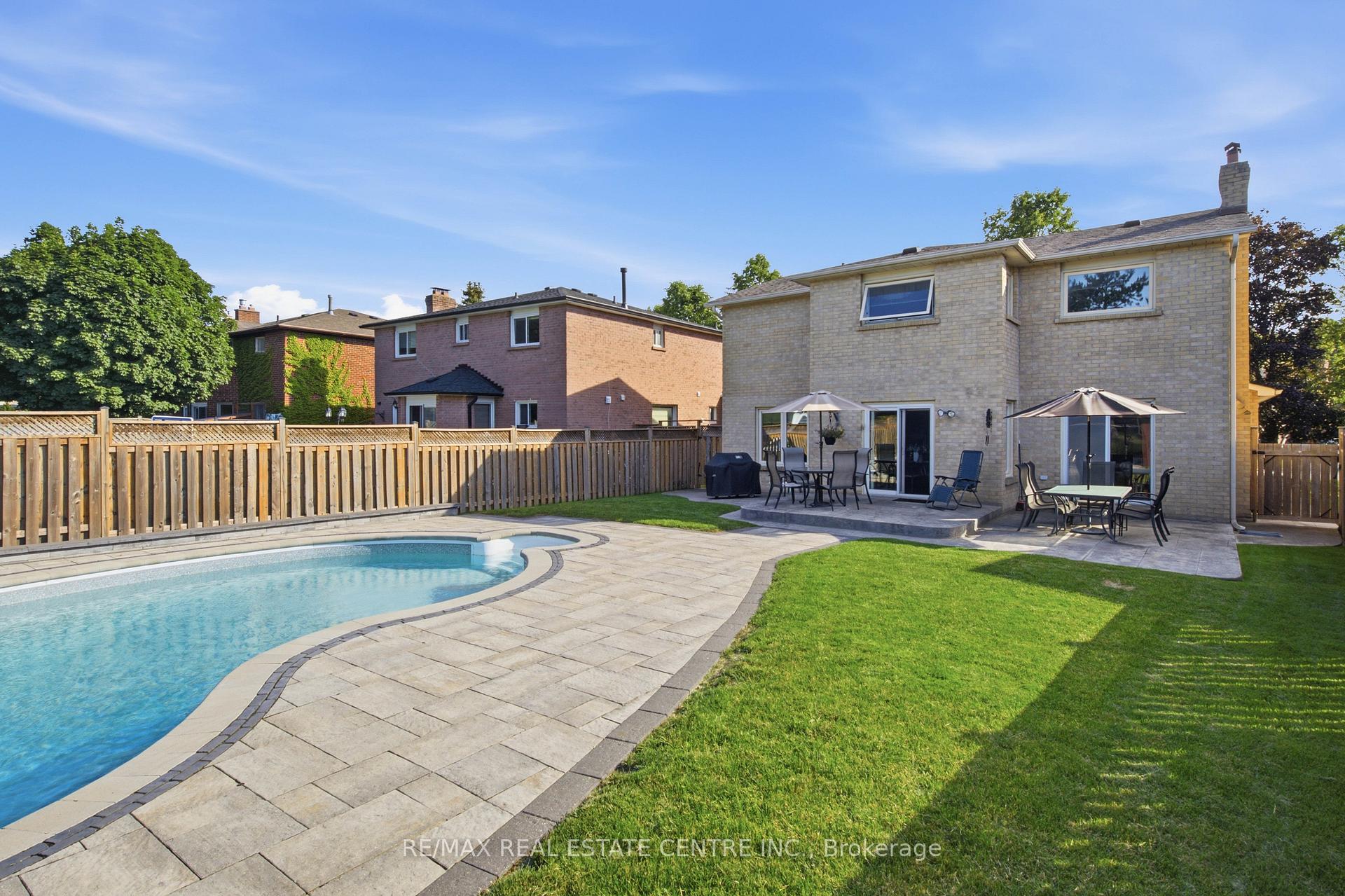Photo 40 of 23 Deer Valley Drive, Caledon, Bolton West — HOMEH