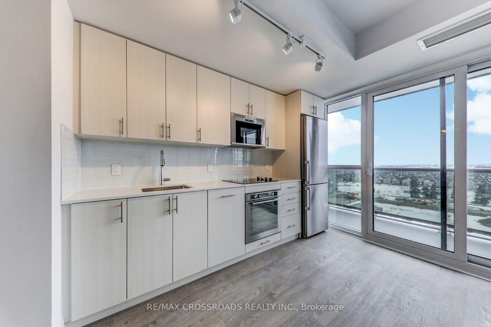 Photo 11 of Unit 1021, 2550 Simcoe Street N, Oshawa, Windfields — HOMEH