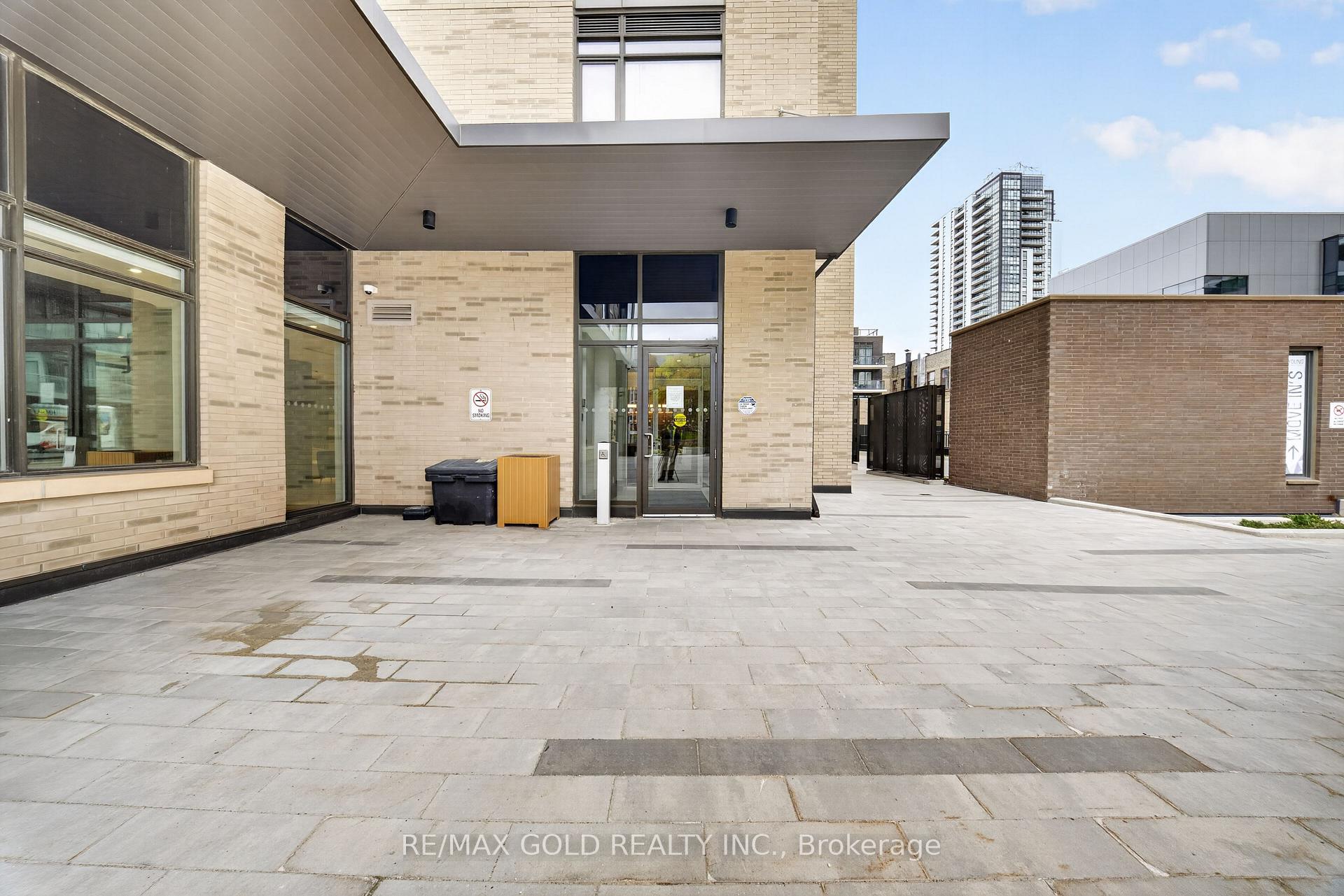 Photo 2 of Unit 508, 55 Duke Street W, Kitchener, City Commercial Core — HOMEH