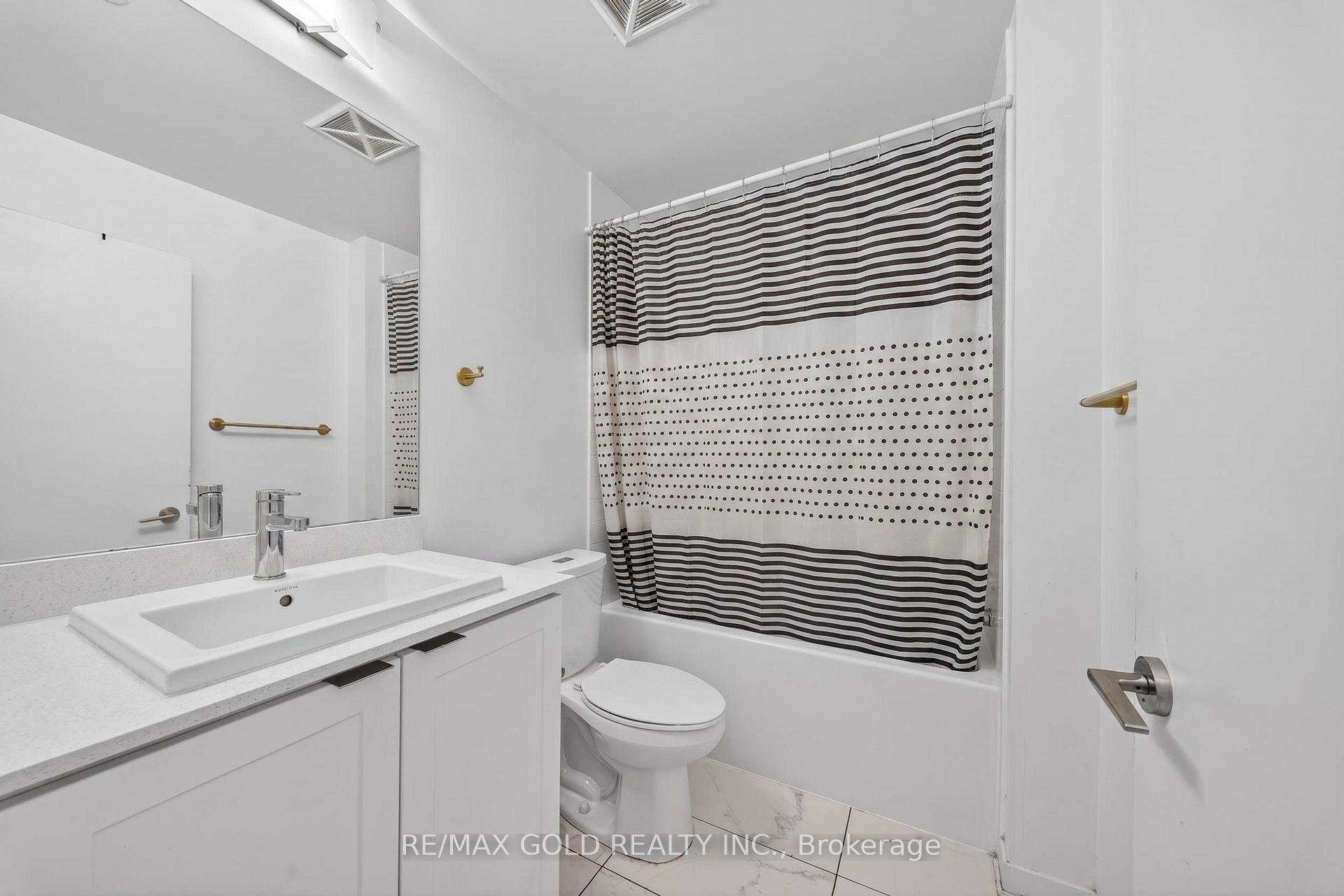Photo 9 of Unit 508, 55 Duke Street W, Kitchener, City Commercial Core — HOMEH
