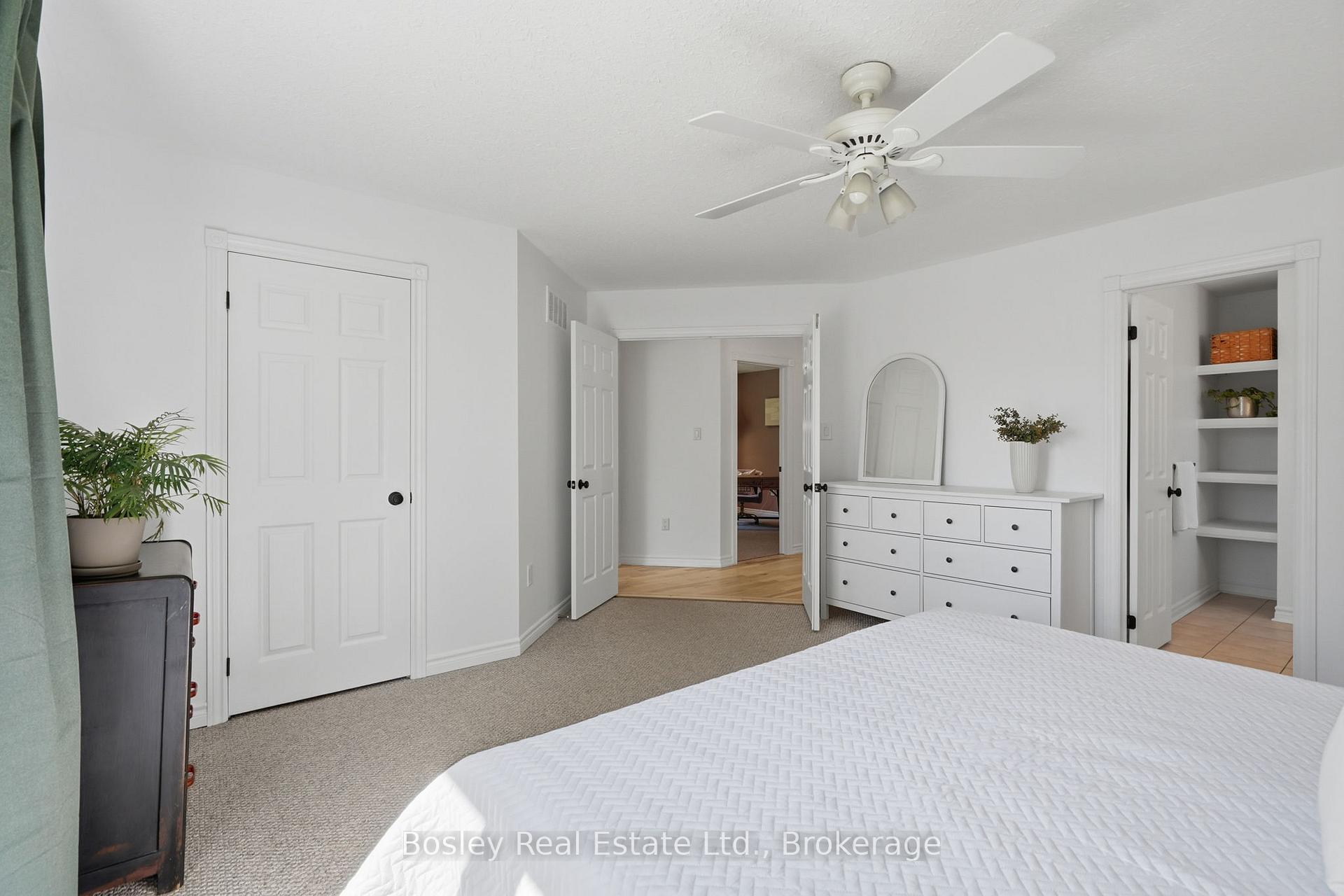Photo 18 of 208 Lamont Court, Clearview, Stayner — HOMEH