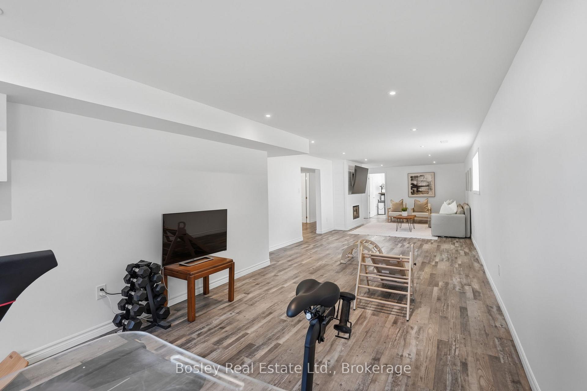 Photo 24 of 208 Lamont Court, Clearview, Stayner — HOMEH