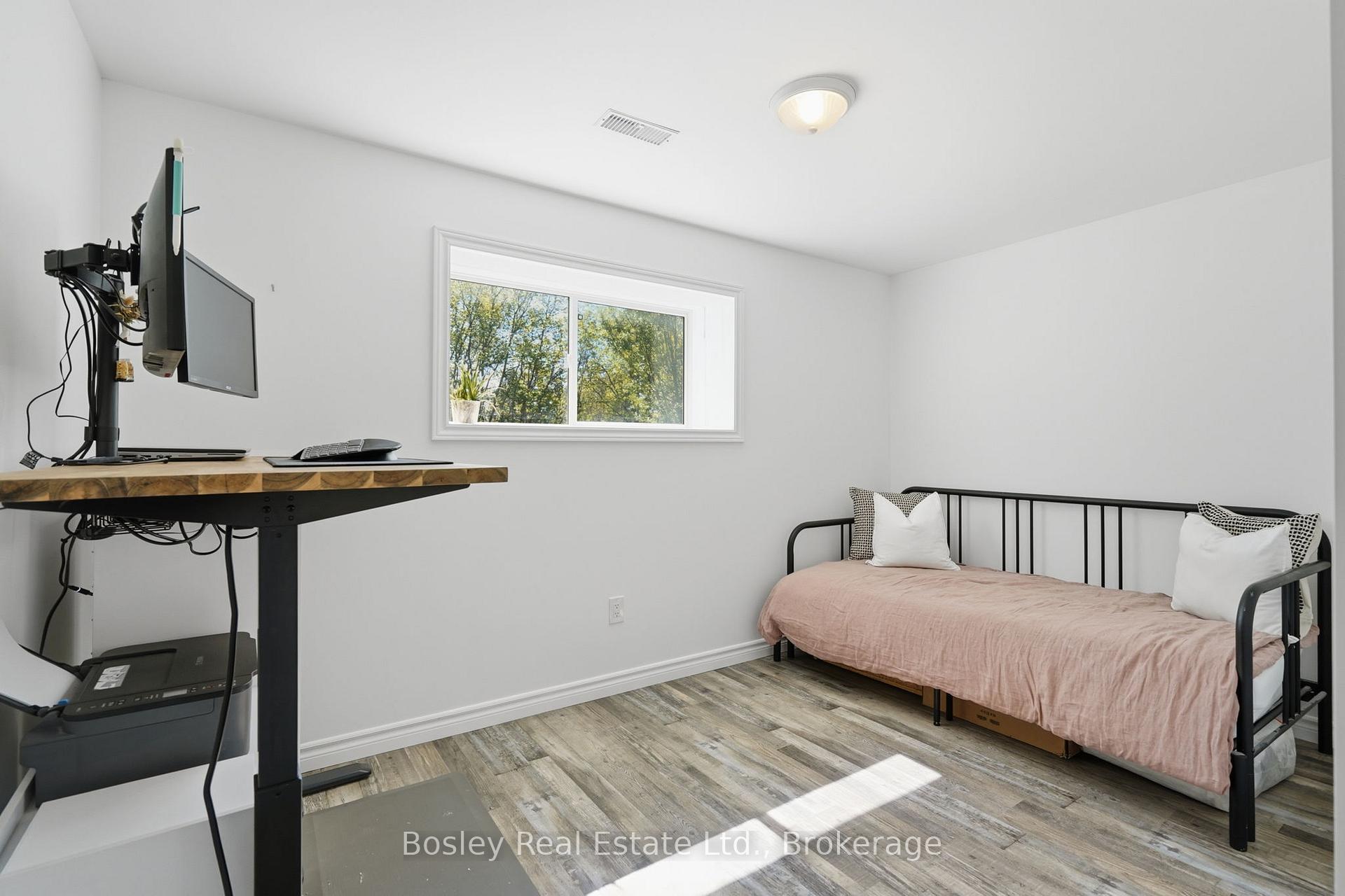 Photo 25 of 208 Lamont Court, Clearview, Stayner — HOMEH
