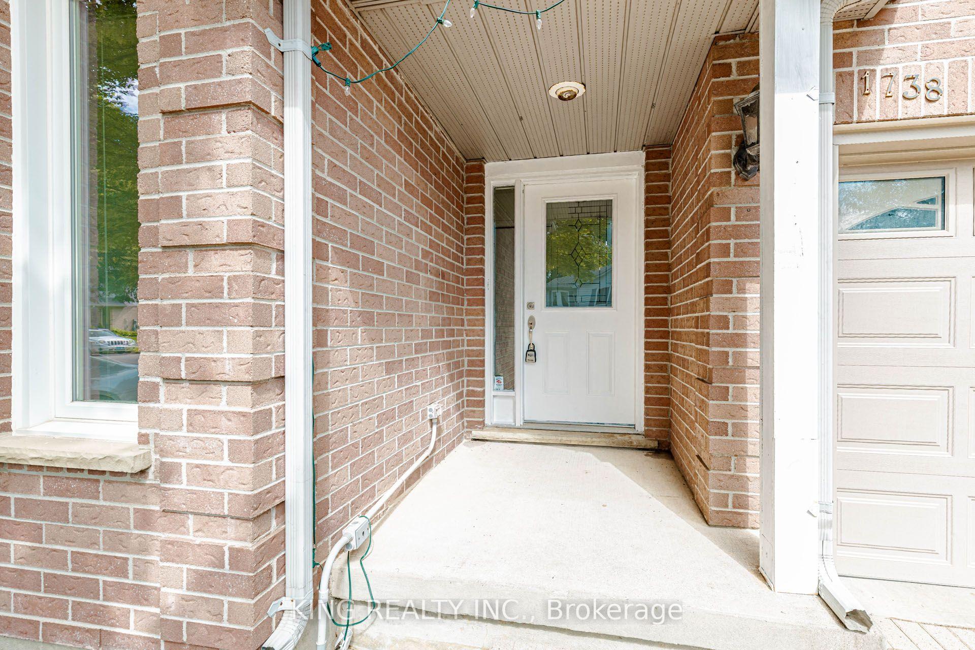 Photo 5 of 1738 Marconi Boulevard, London, East I — HOMEH