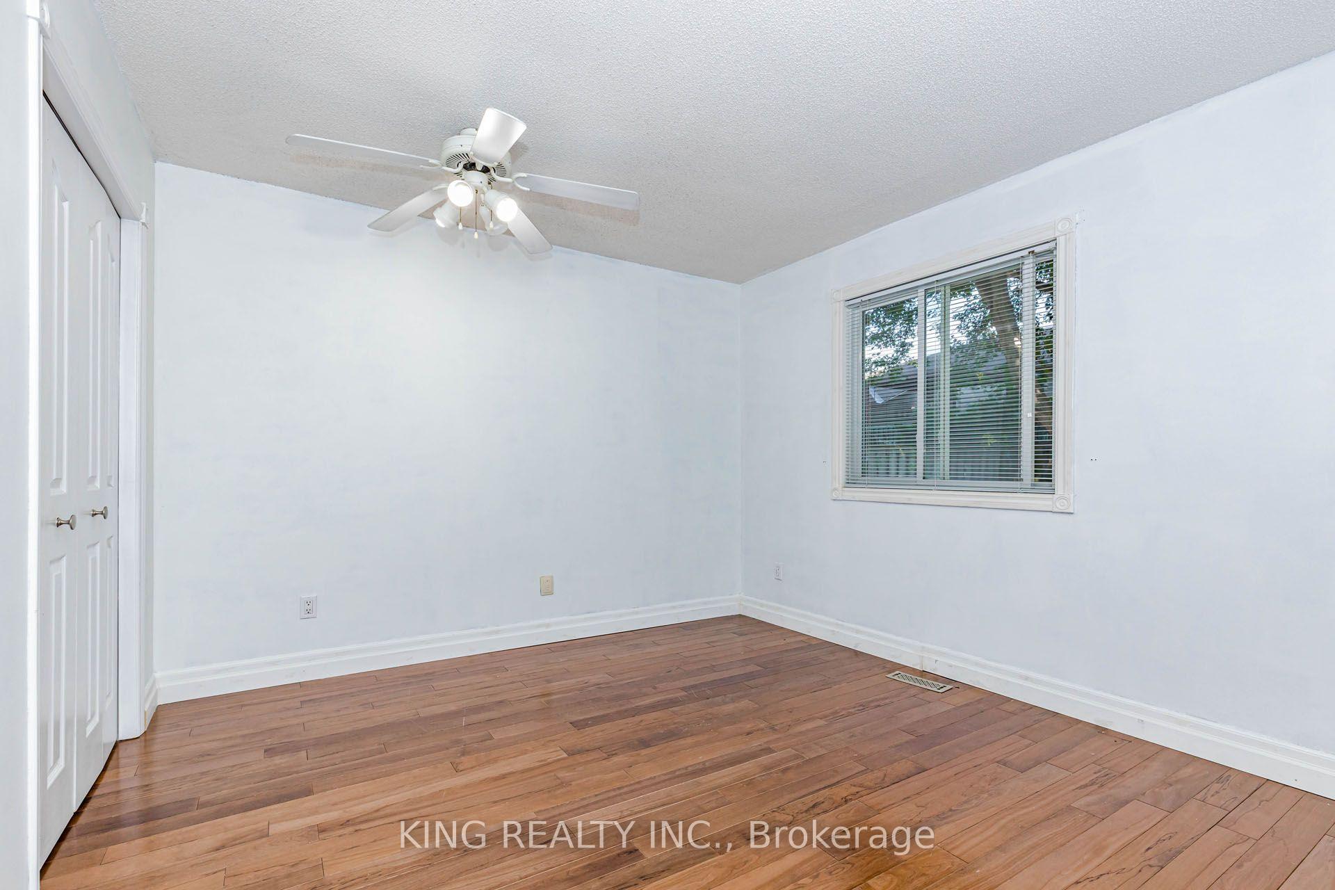 Photo 25 of 1738 Marconi Boulevard, London, East I — HOMEH