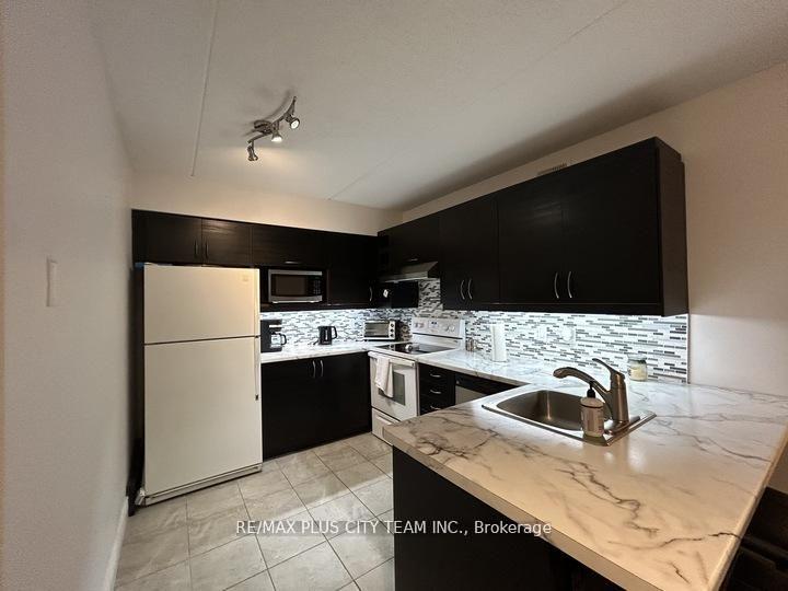 Photo 7 of Unit 220, 2030 Cleaver Avenue, Burlington, Headon — HOMEH