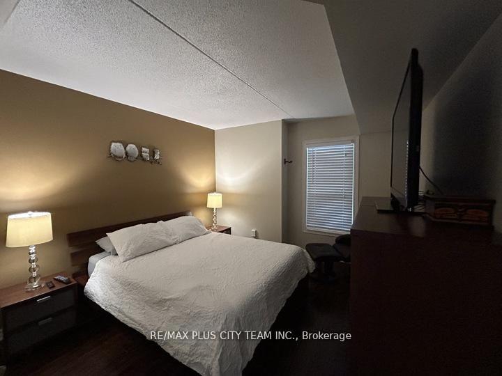Photo 10 of Unit 220, 2030 Cleaver Avenue, Burlington, Headon — HOMEH