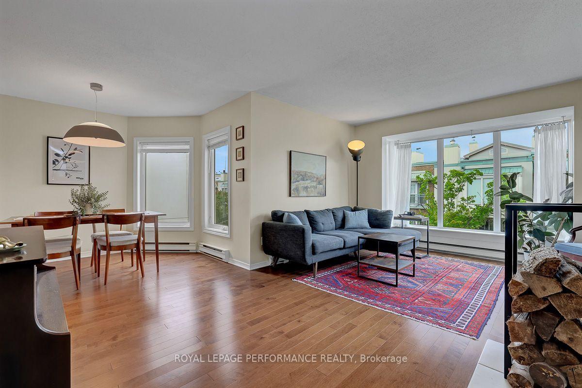 Photo 10 of Unit 401D, 1 Columbus Avenue, Ottawa, Overbrook — HOMEH
