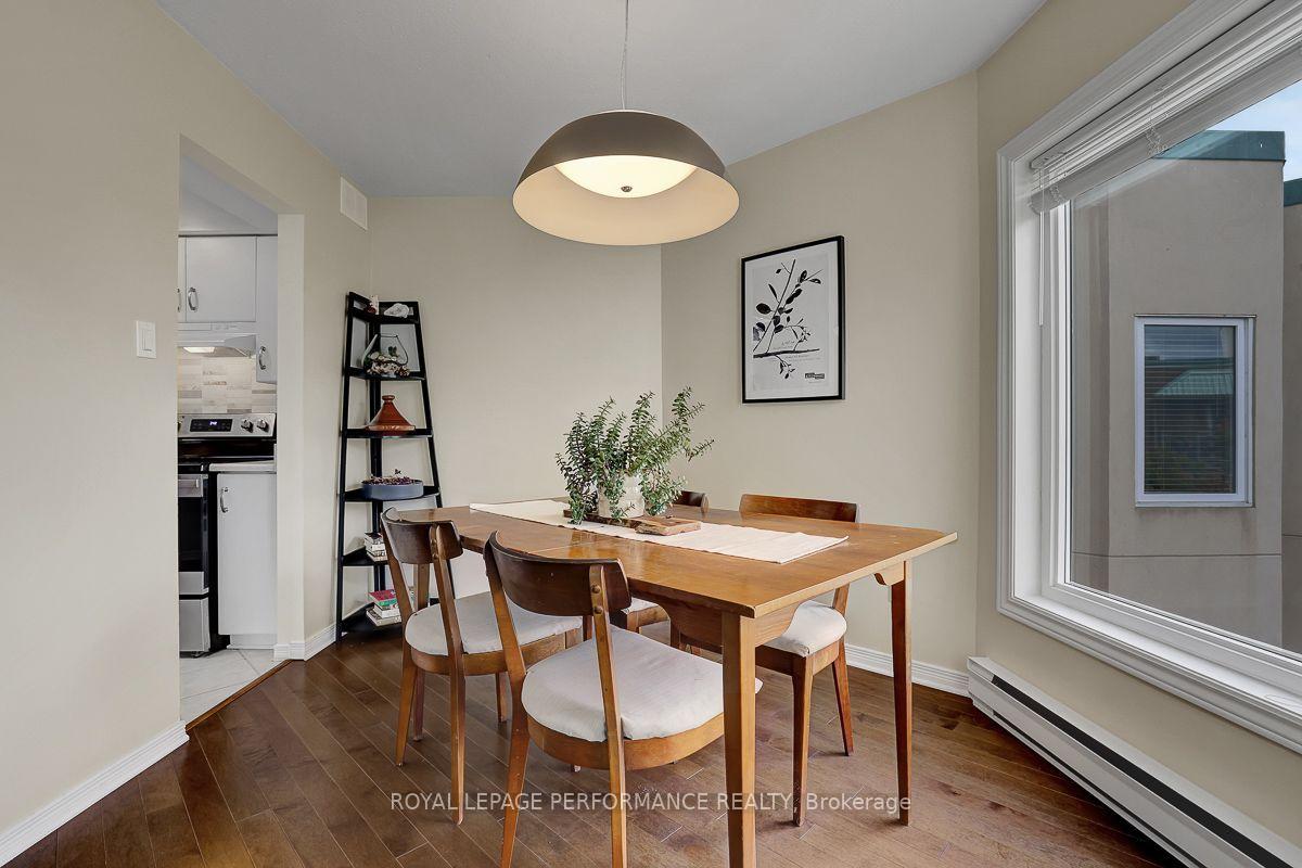 Photo 18 of Unit 401D, 1 Columbus Avenue, Ottawa, Overbrook — HOMEH