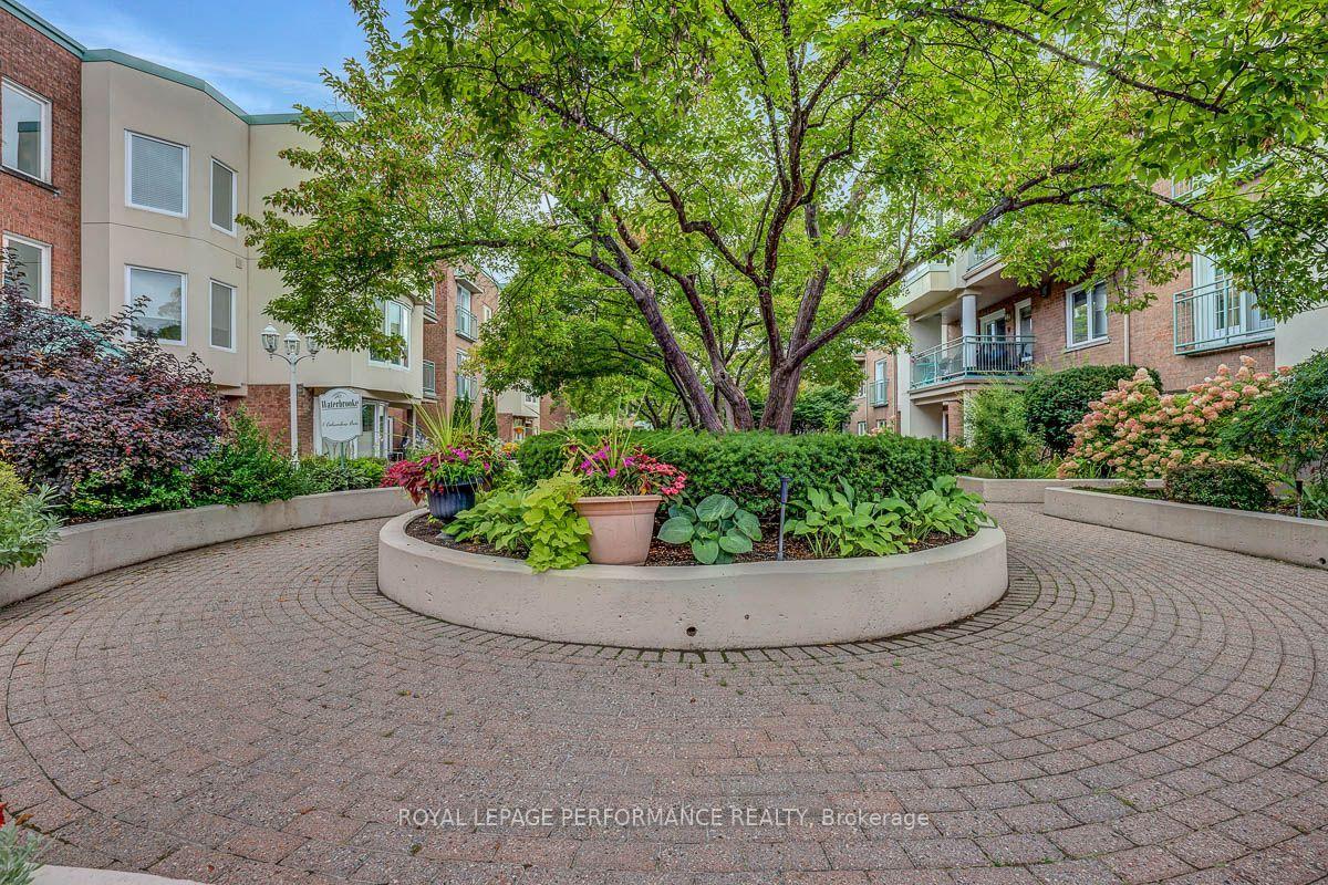 Photo 37 of Unit 401D, 1 Columbus Avenue, Ottawa, Overbrook — HOMEH