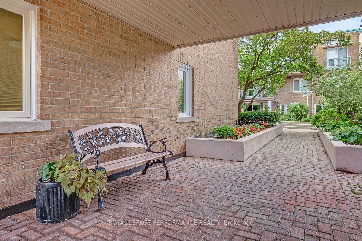 Photo 38 of Unit 401D, 1 Columbus Avenue, Ottawa, Overbrook — HOMEH