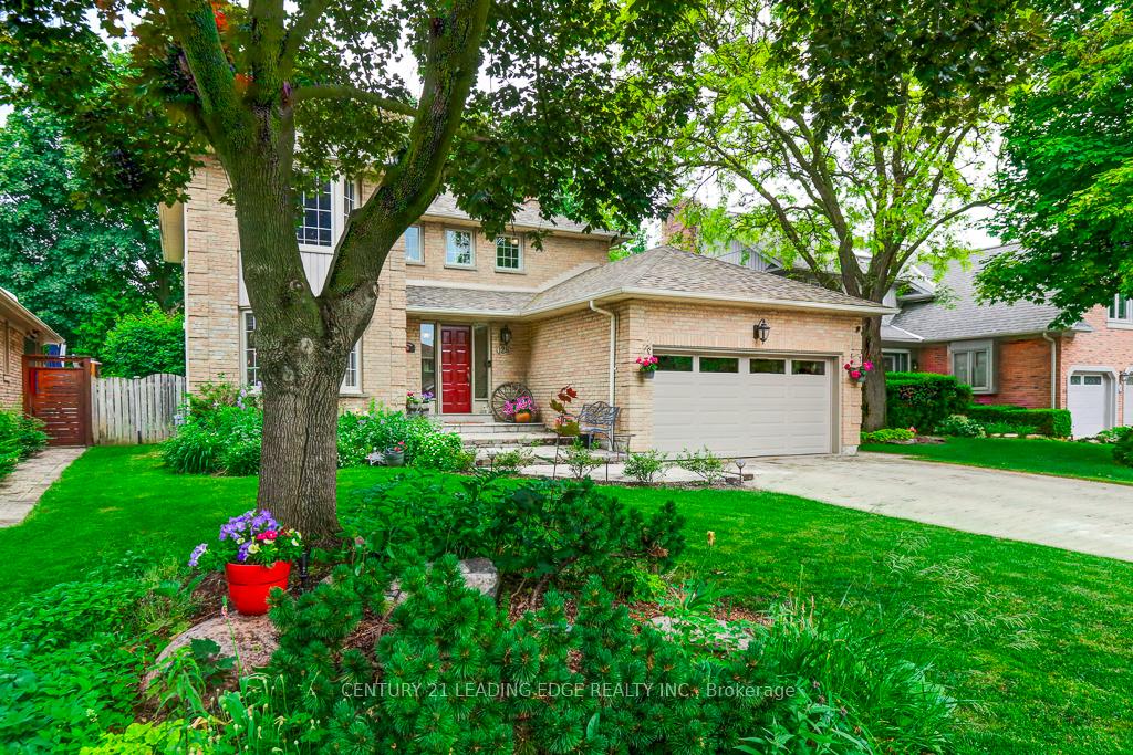 Photo 3 of 128 Reeve Drive, Markham, Markham Village — HOMEH