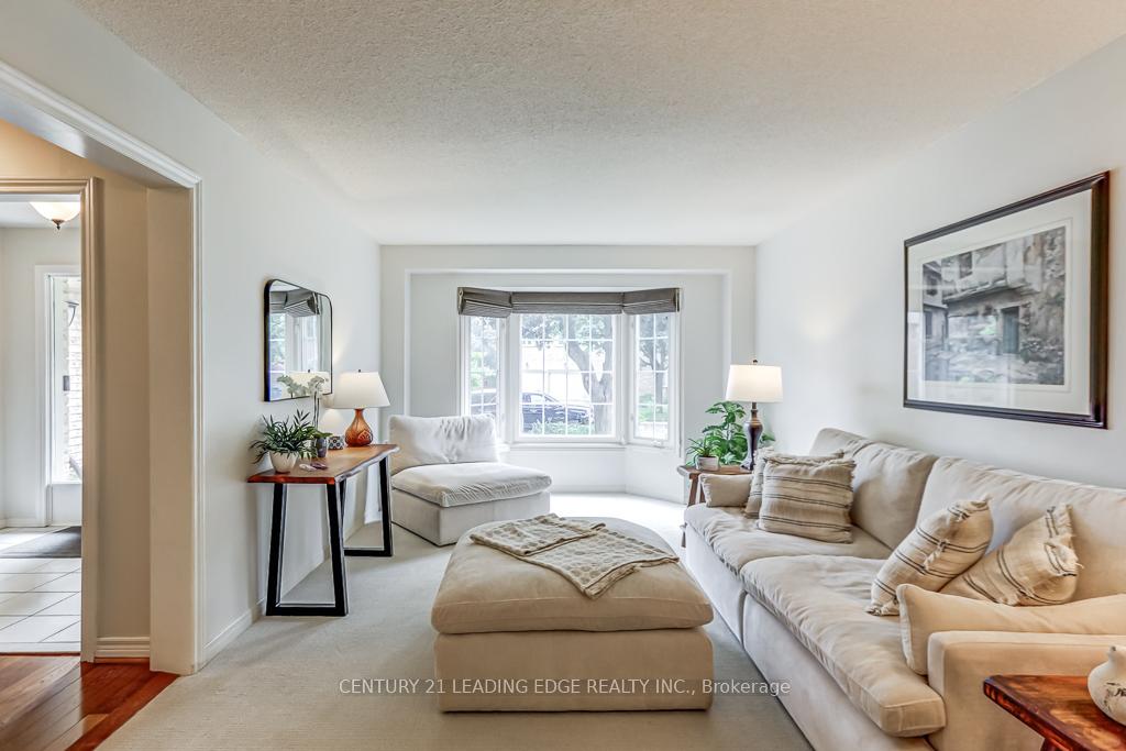 Photo 9 of 128 Reeve Drive, Markham, Markham Village — HOMEH