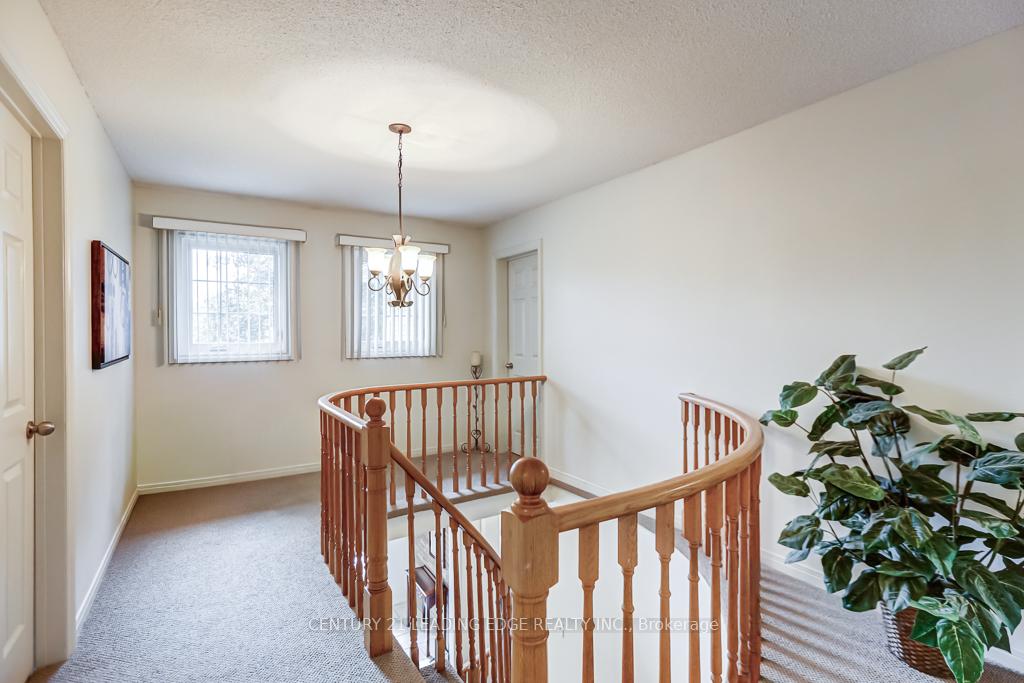 Photo 26 of 128 Reeve Drive, Markham, Markham Village — HOMEH