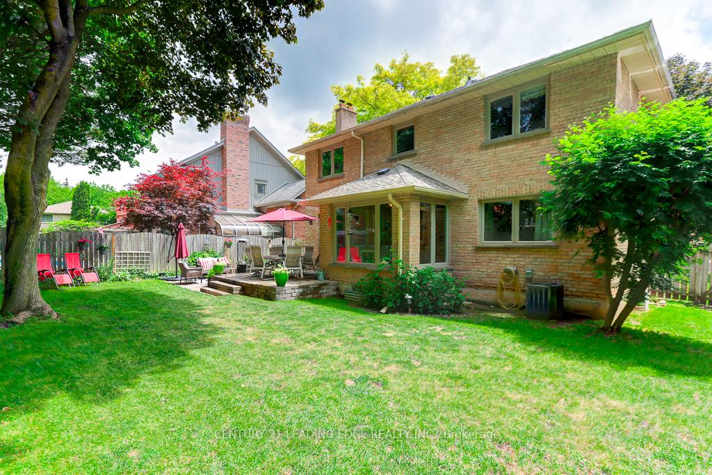 Photo 40 of 128 Reeve Drive, Markham, Markham Village — HOMEH