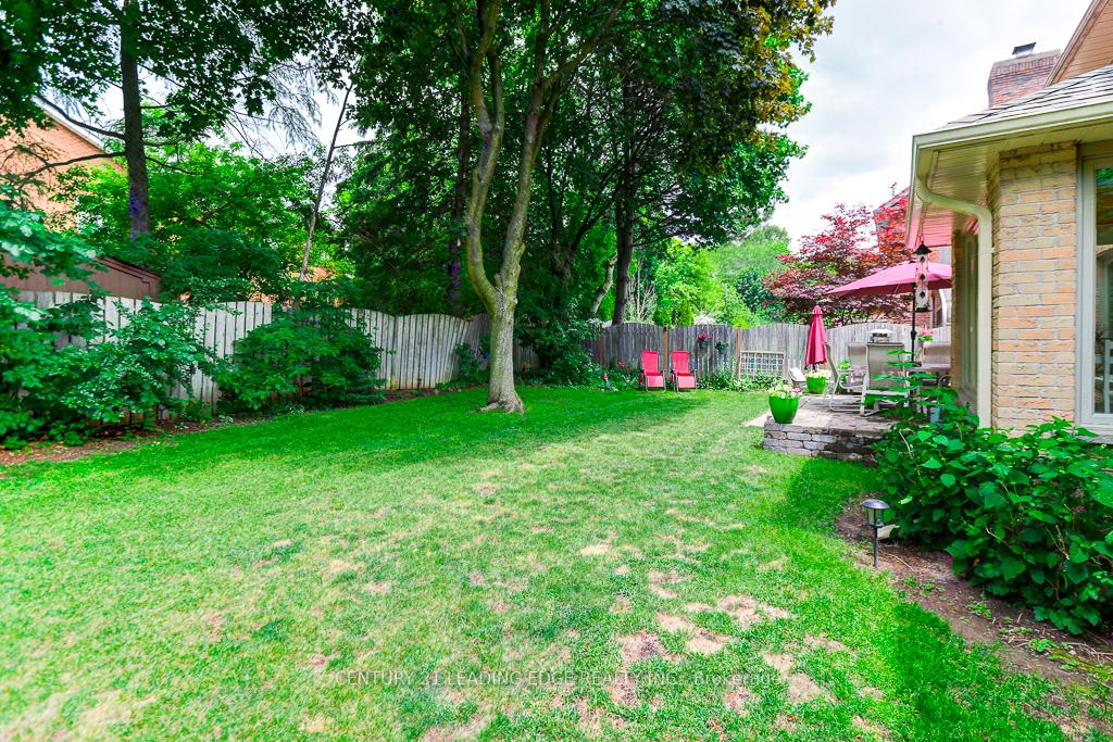 Photo 41 of 128 Reeve Drive, Markham, Markham Village — HOMEH