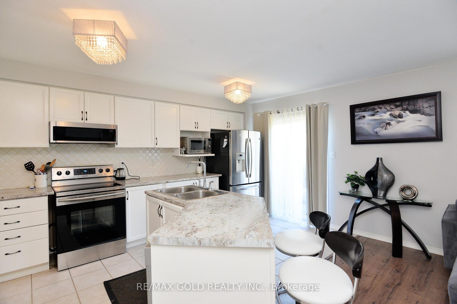 Photo 17 of 1199 Andrade Lane, Innisfil, Alcona — HOMEH