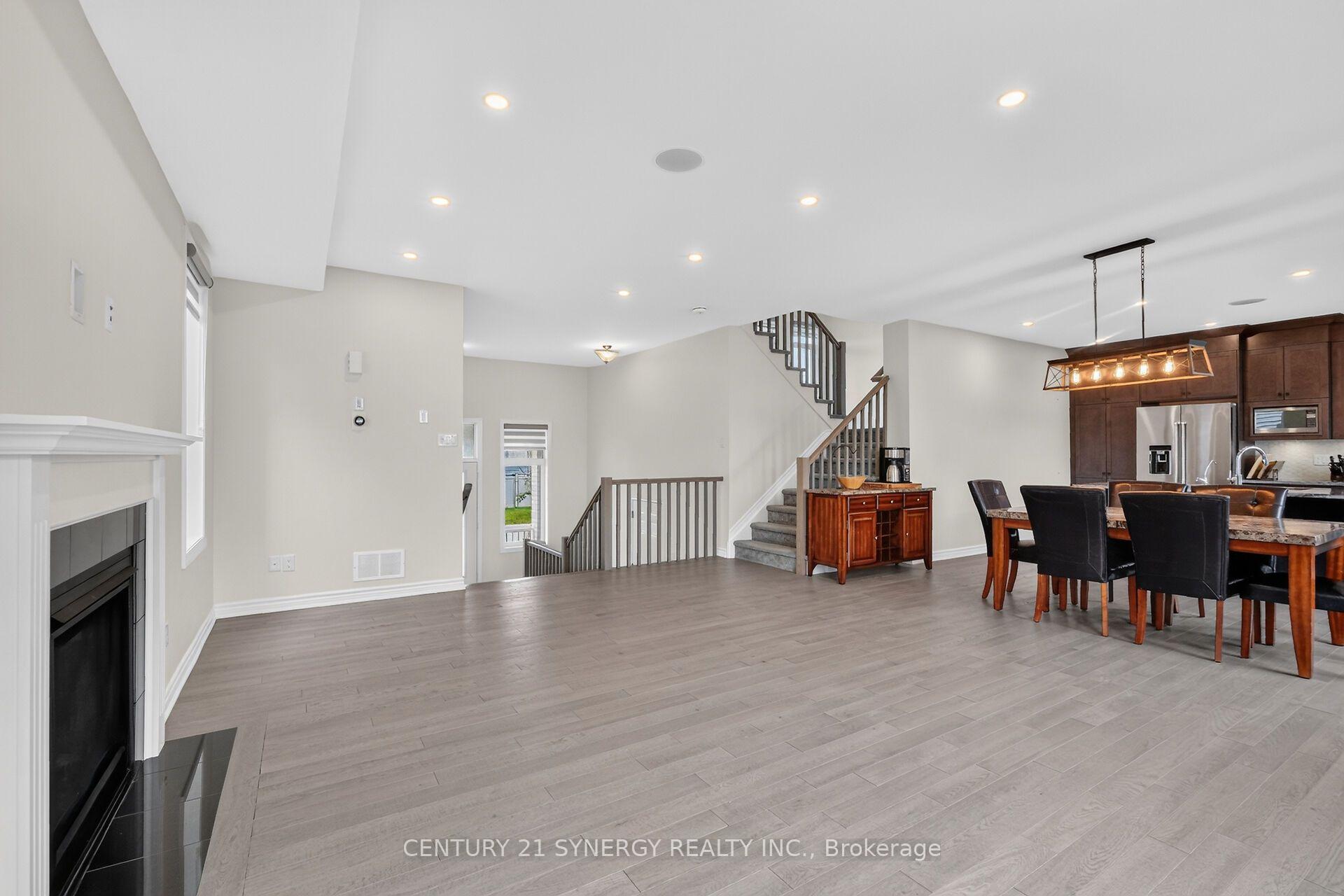 Photo 9 of 124 Des Aubrais Crescent, Ottawa, Chapel Hill South - Orleans Village — HOMEH