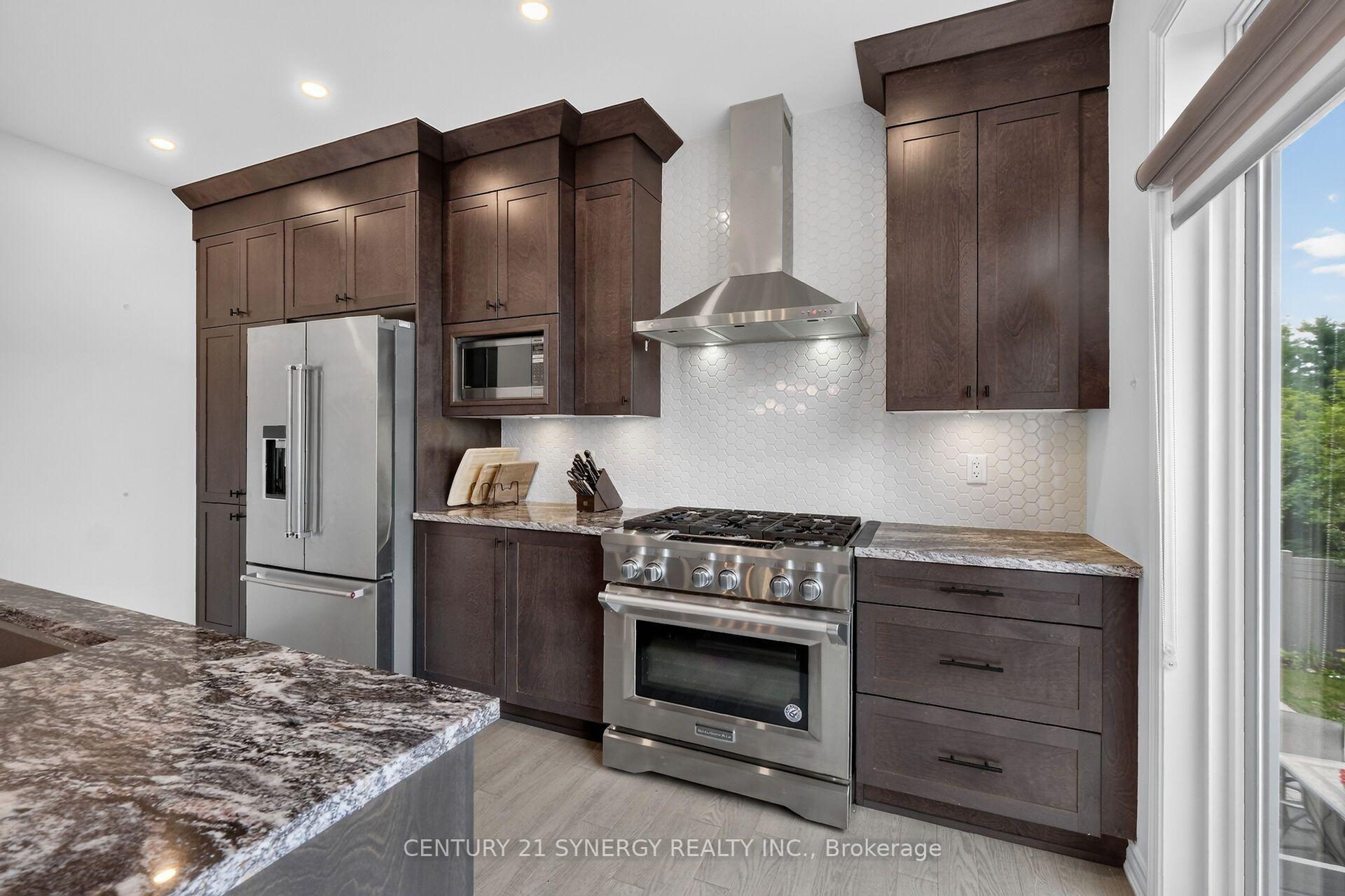 Photo 15 of 124 Des Aubrais Crescent, Ottawa, Chapel Hill South - Orleans Village — HOMEH