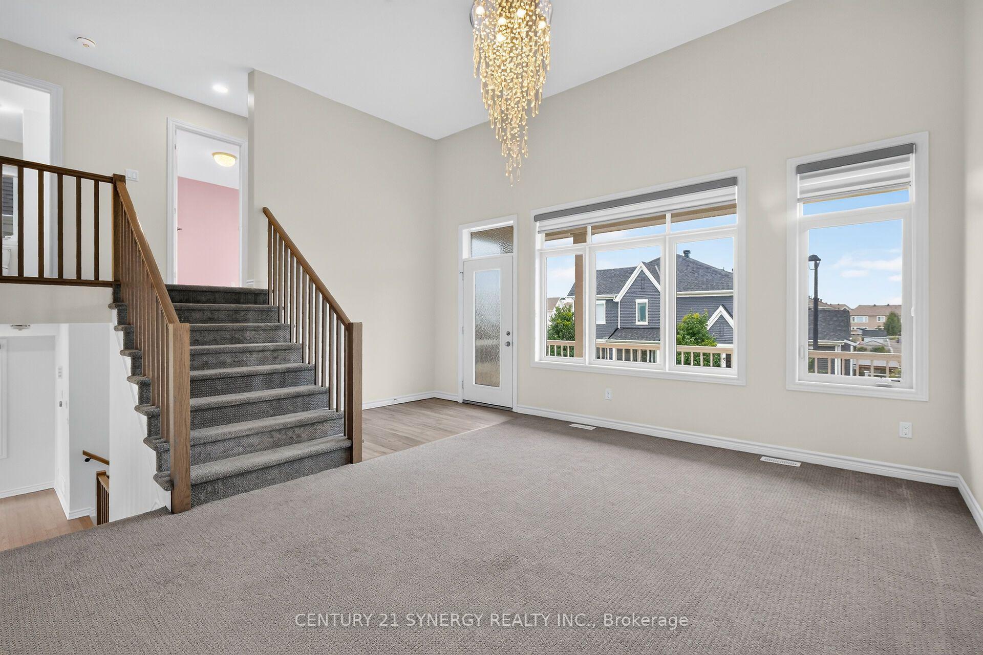 Photo 22 of 124 Des Aubrais Crescent, Ottawa, Chapel Hill South - Orleans Village — HOMEH