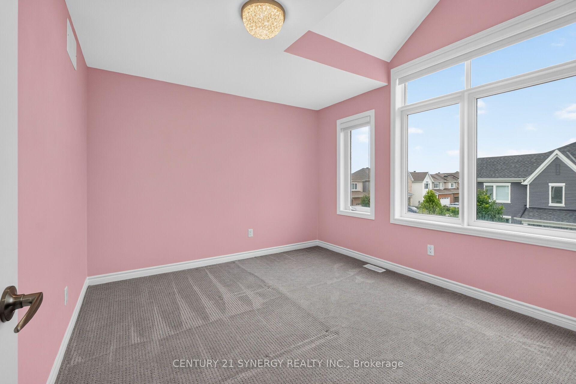 Photo 25 of 124 Des Aubrais Crescent, Ottawa, Chapel Hill South - Orleans Village — HOMEH