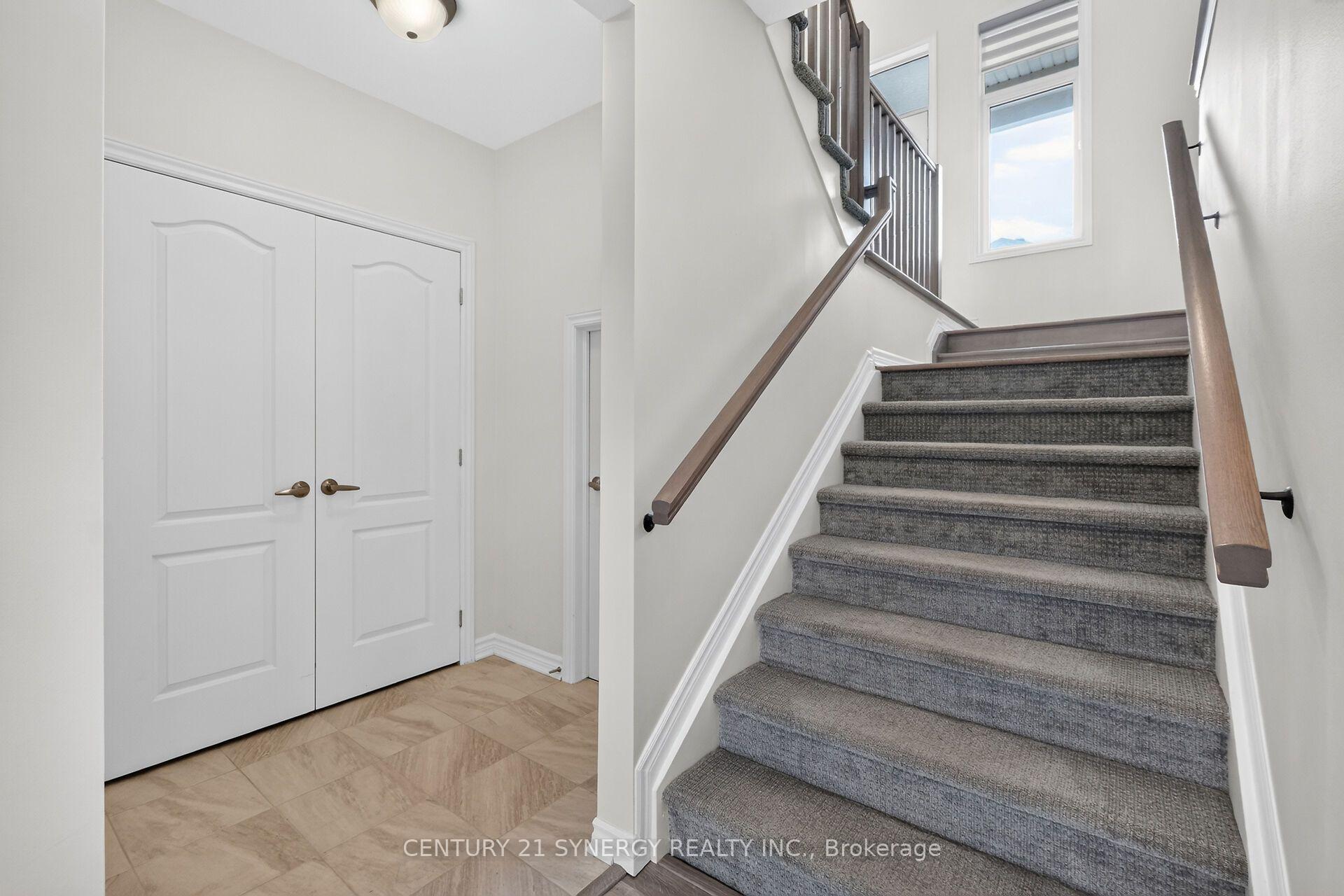 Photo 37 of 124 Des Aubrais Crescent, Ottawa, Chapel Hill South - Orleans Village — HOMEH