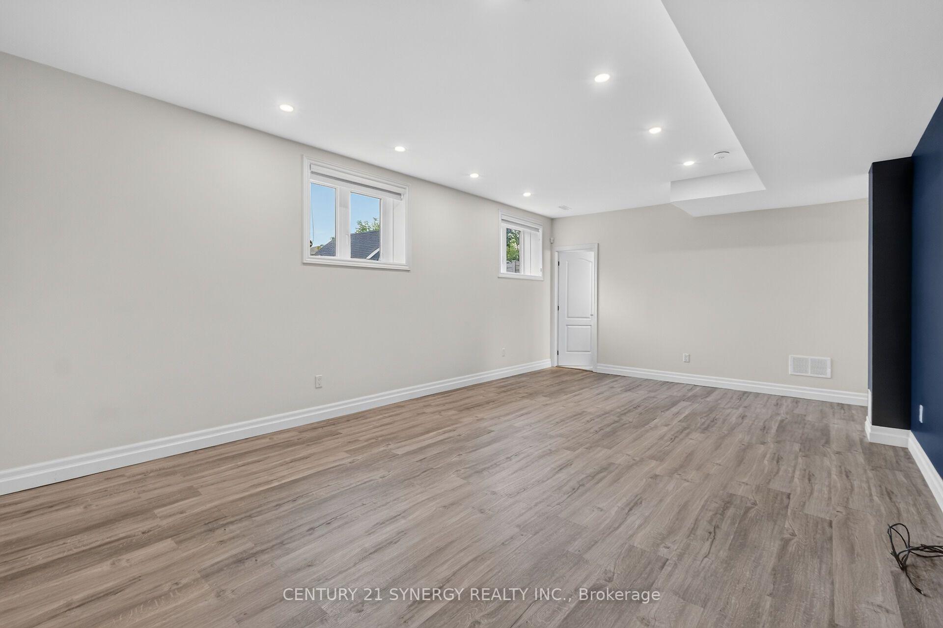 Photo 39 of 124 Des Aubrais Crescent, Ottawa, Chapel Hill South - Orleans Village — HOMEH