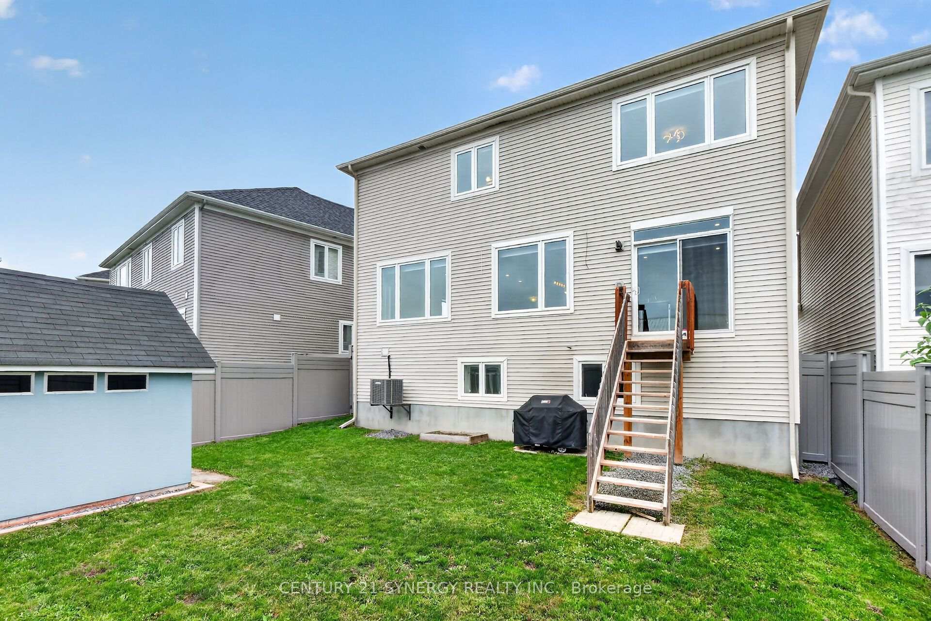 Photo 43 of 124 Des Aubrais Crescent, Ottawa, Chapel Hill South - Orleans Village — HOMEH