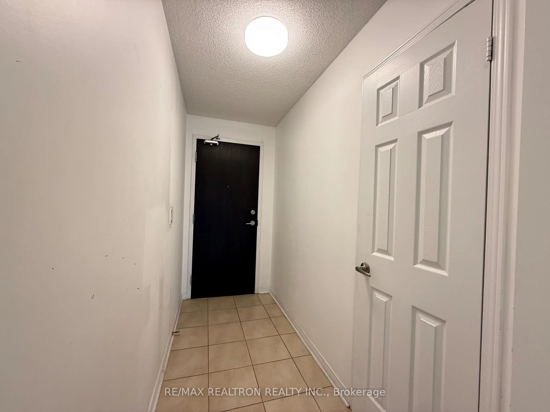 Photo 17 of Unit 201, 73 King William Crescent, Richmond Hill, Langstaff — HOMEH