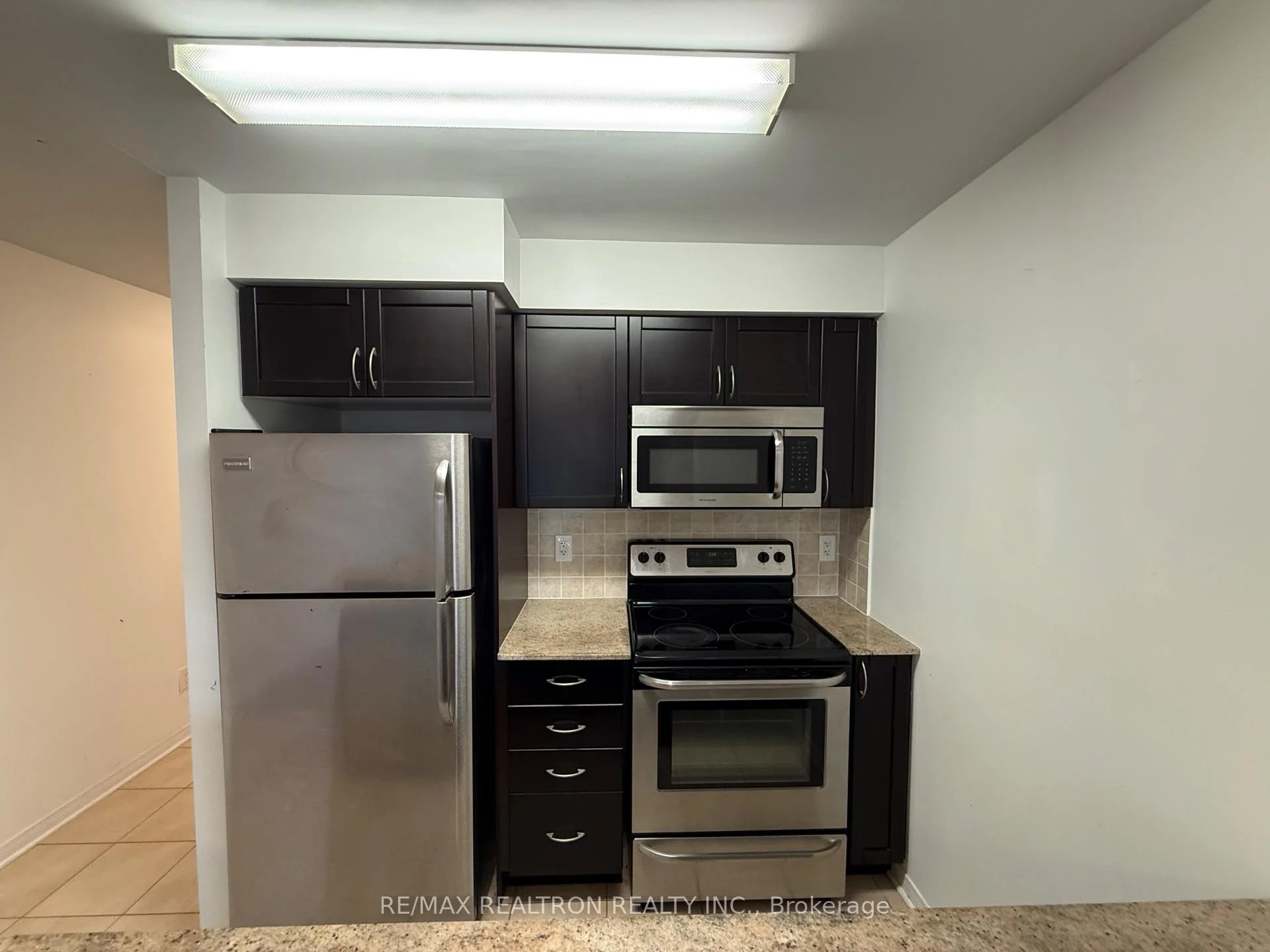 Photo 23 of Unit 201, 73 King William Crescent, Richmond Hill, Langstaff — HOMEH