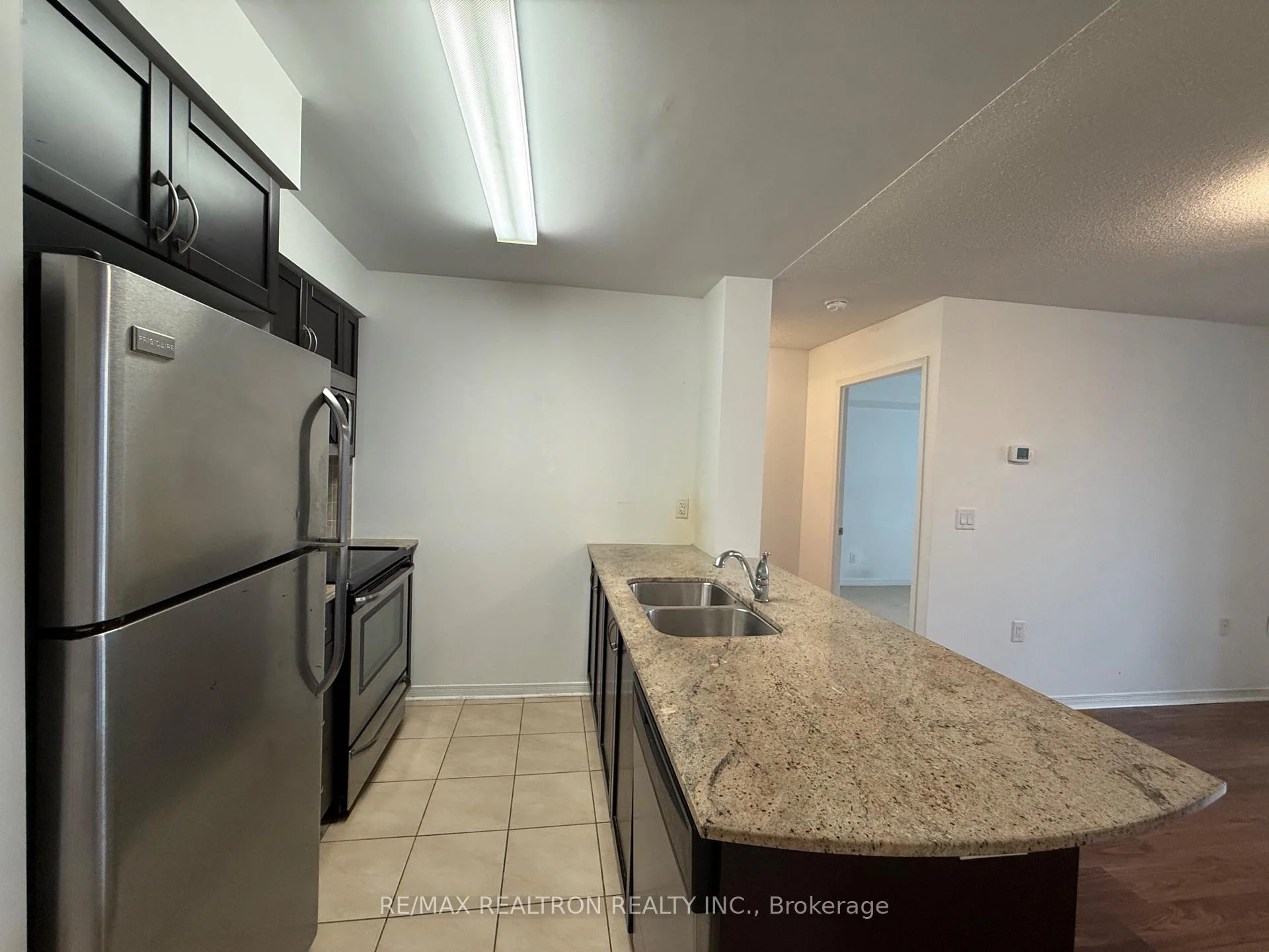 Photo 24 of Unit 201, 73 King William Crescent, Richmond Hill, Langstaff — HOMEH