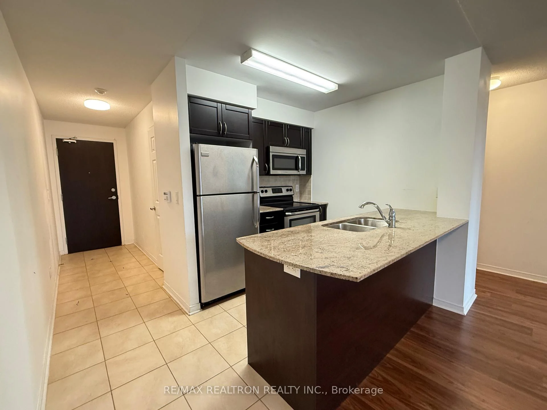 Photo 27 of Unit 201, 73 King William Crescent, Richmond Hill, Langstaff — HOMEH