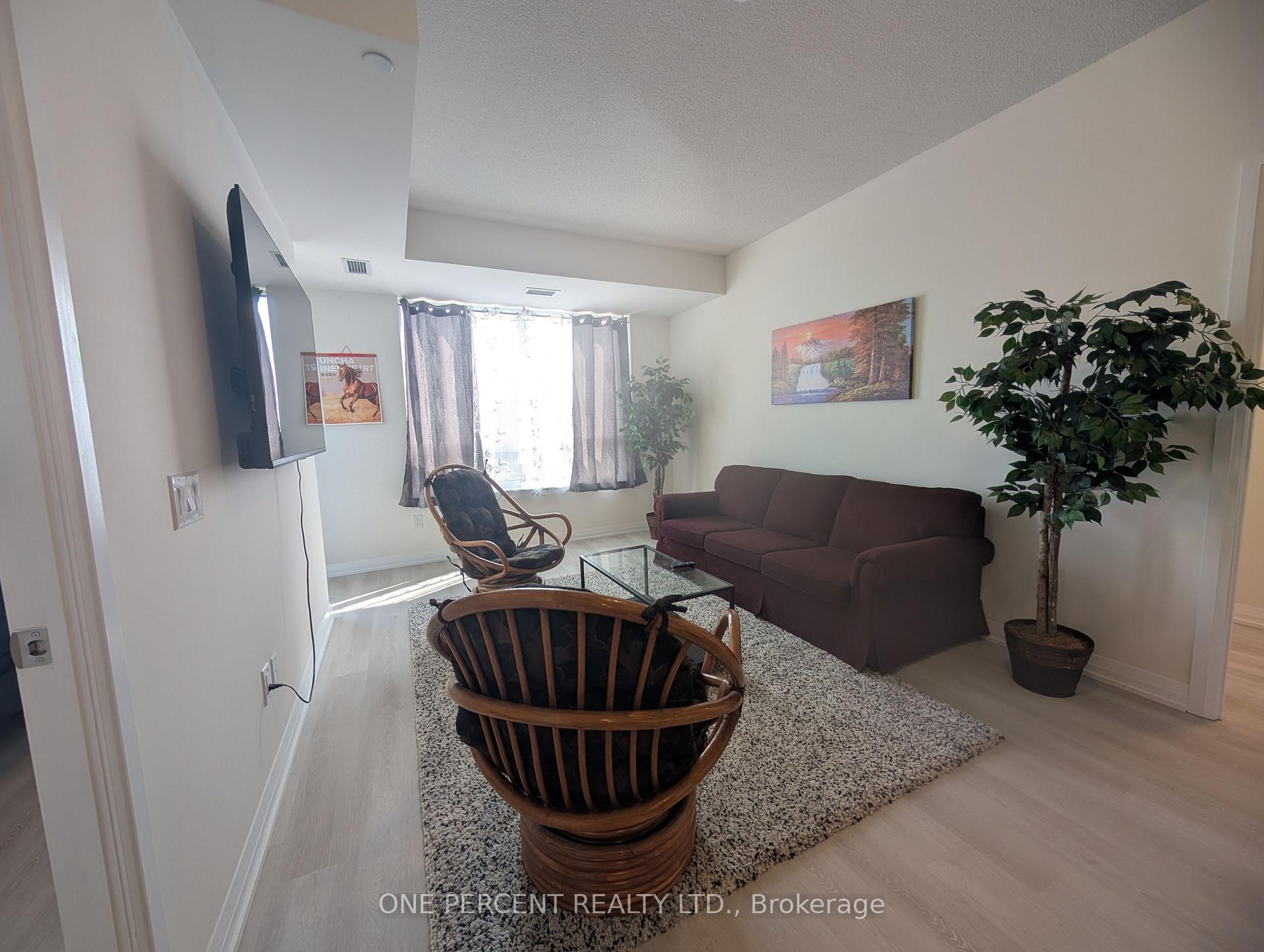 Photo of Unit 731, 3270 Sheppard Ave E
