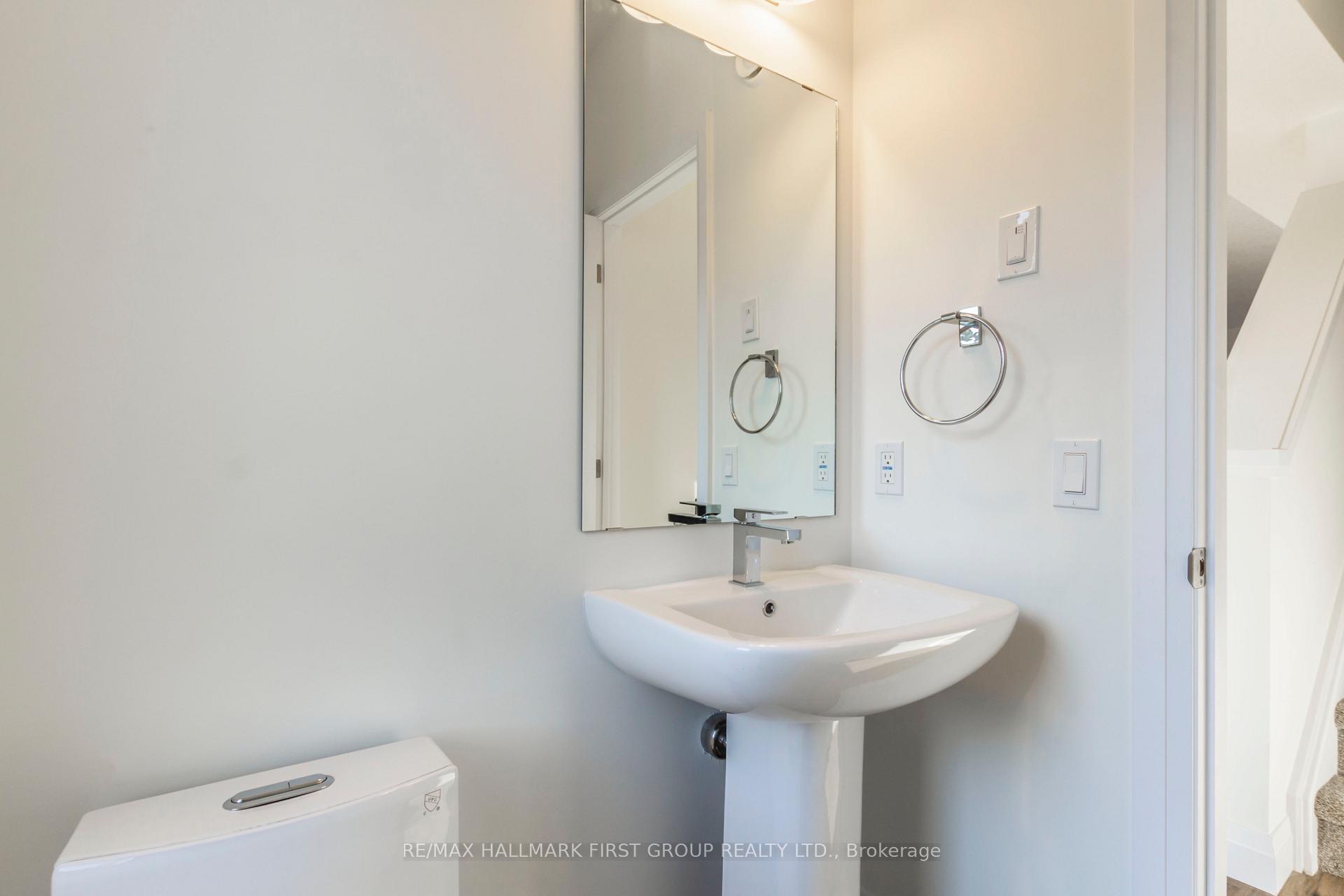 Photo 16 of 12 Lily Lane, Guelph, Clairfields/Hanlon Business Park — HOMEH