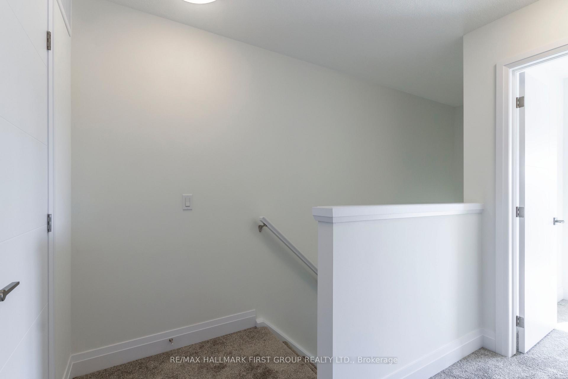 Photo 18 of 12 Lily Lane, Guelph, Clairfields/Hanlon Business Park — HOMEH