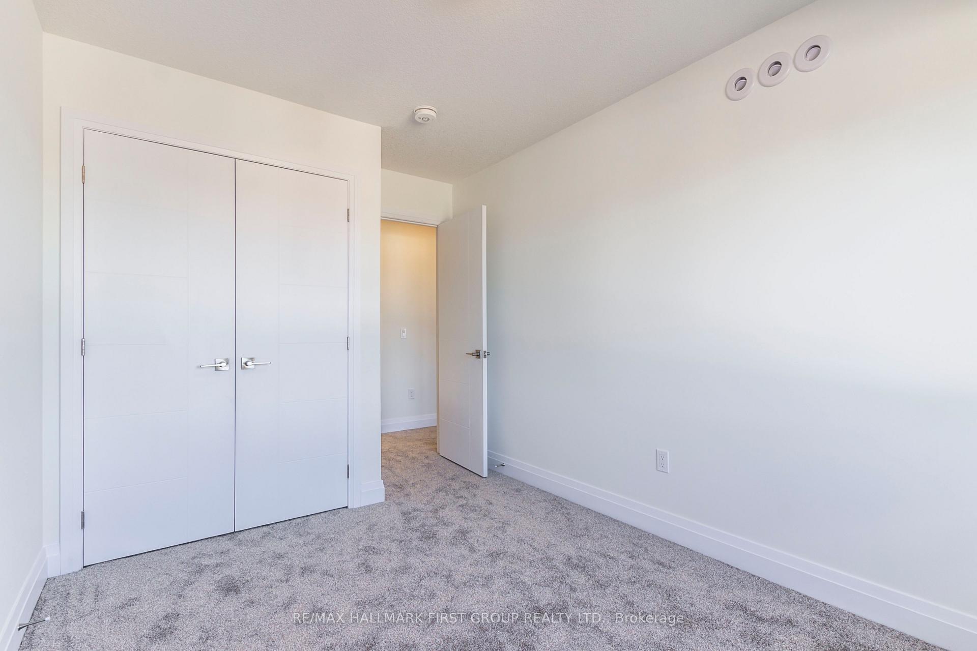 Photo 20 of 12 Lily Lane, Guelph, Clairfields/Hanlon Business Park — HOMEH