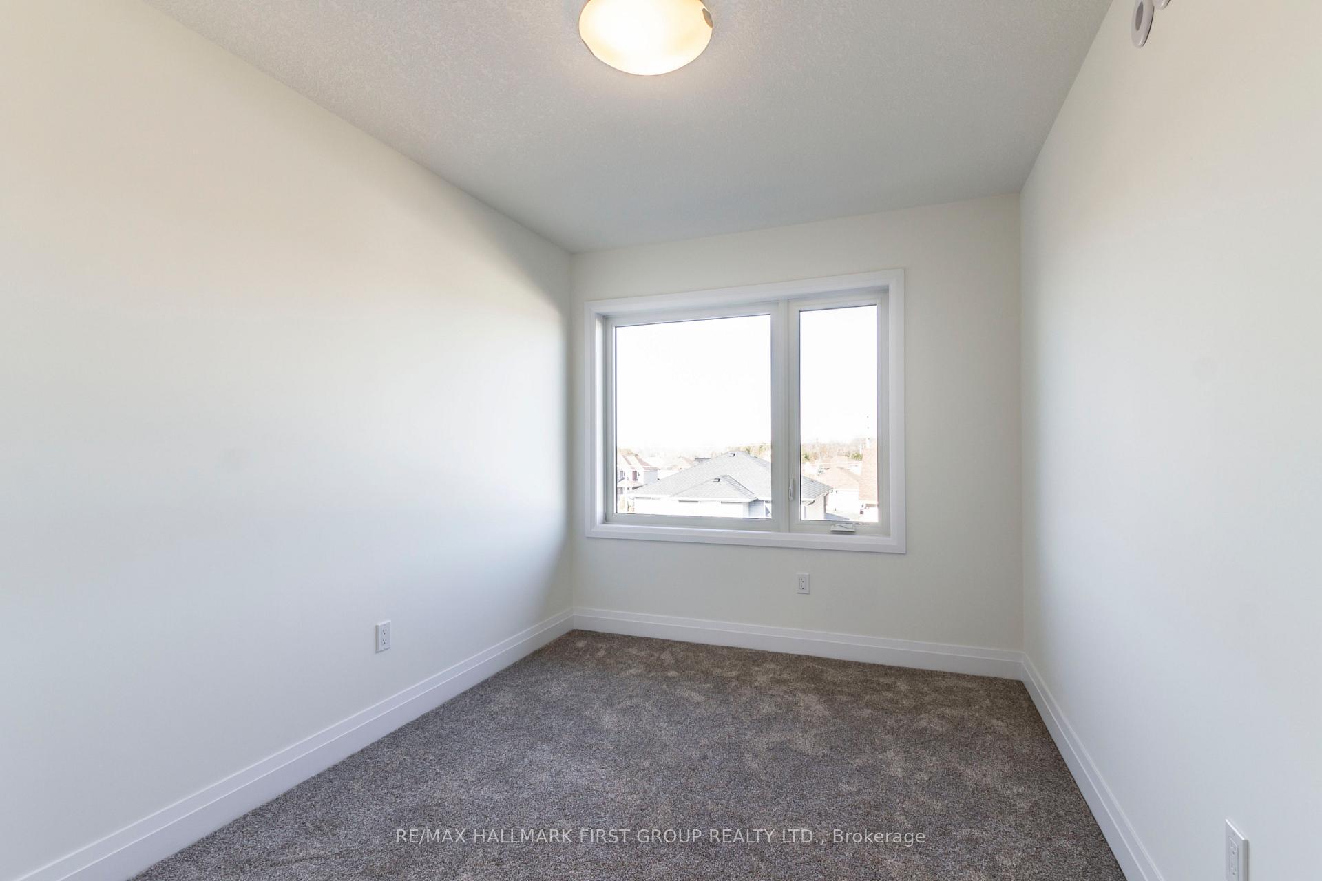 Photo 21 of 12 Lily Lane, Guelph, Clairfields/Hanlon Business Park — HOMEH