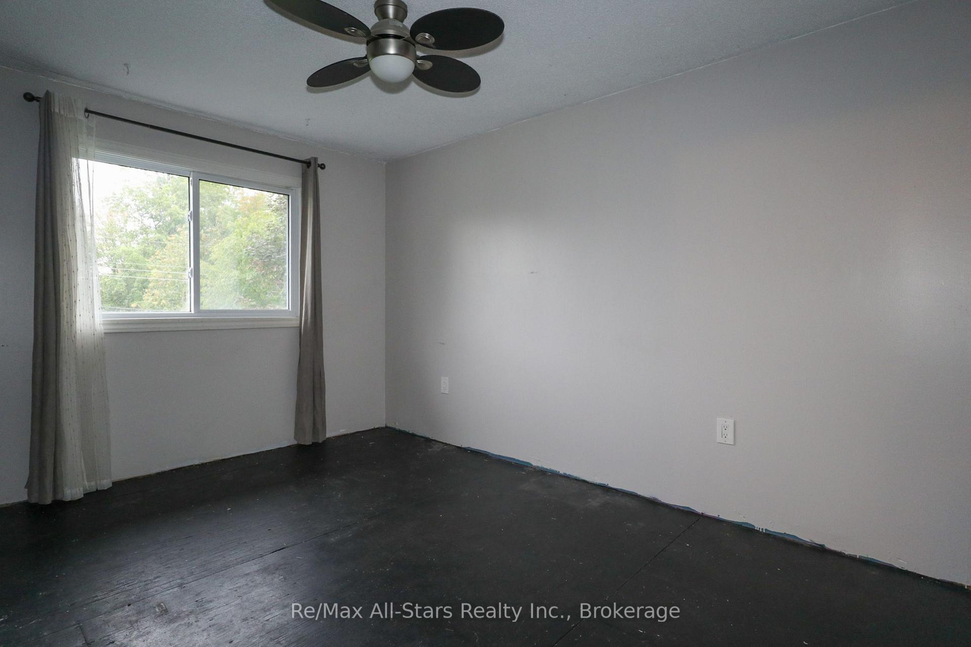 Photo 15 of 65 Butternut Drive, Kawartha Lakes, Lindsay — HOMEH