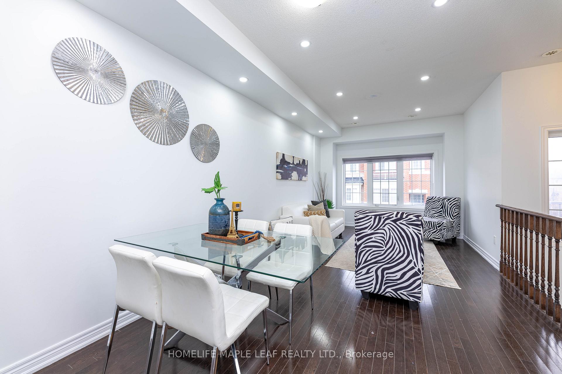 Photo 4 of 2 Cedarland Road E, Brampton, Credit Valley — HOMEH