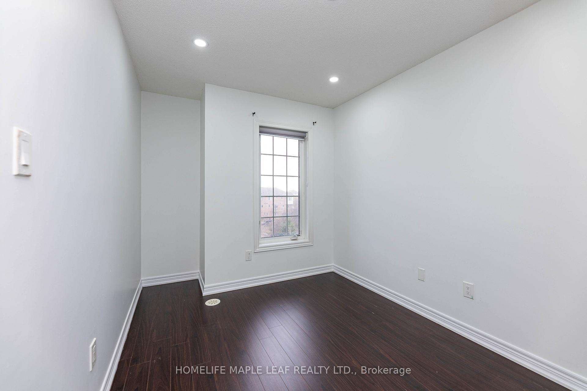 Photo 26 of 2 Cedarland Road E, Brampton, Credit Valley — HOMEH