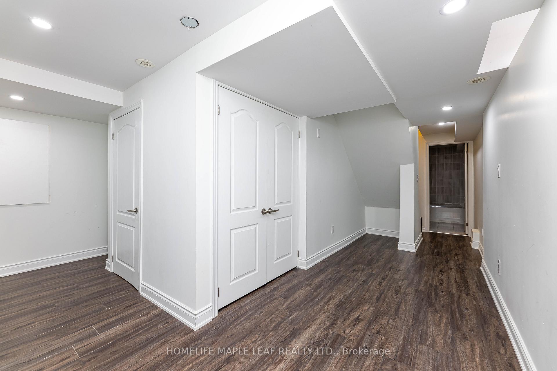 Photo 35 of 2 Cedarland Road E, Brampton, Credit Valley — HOMEH