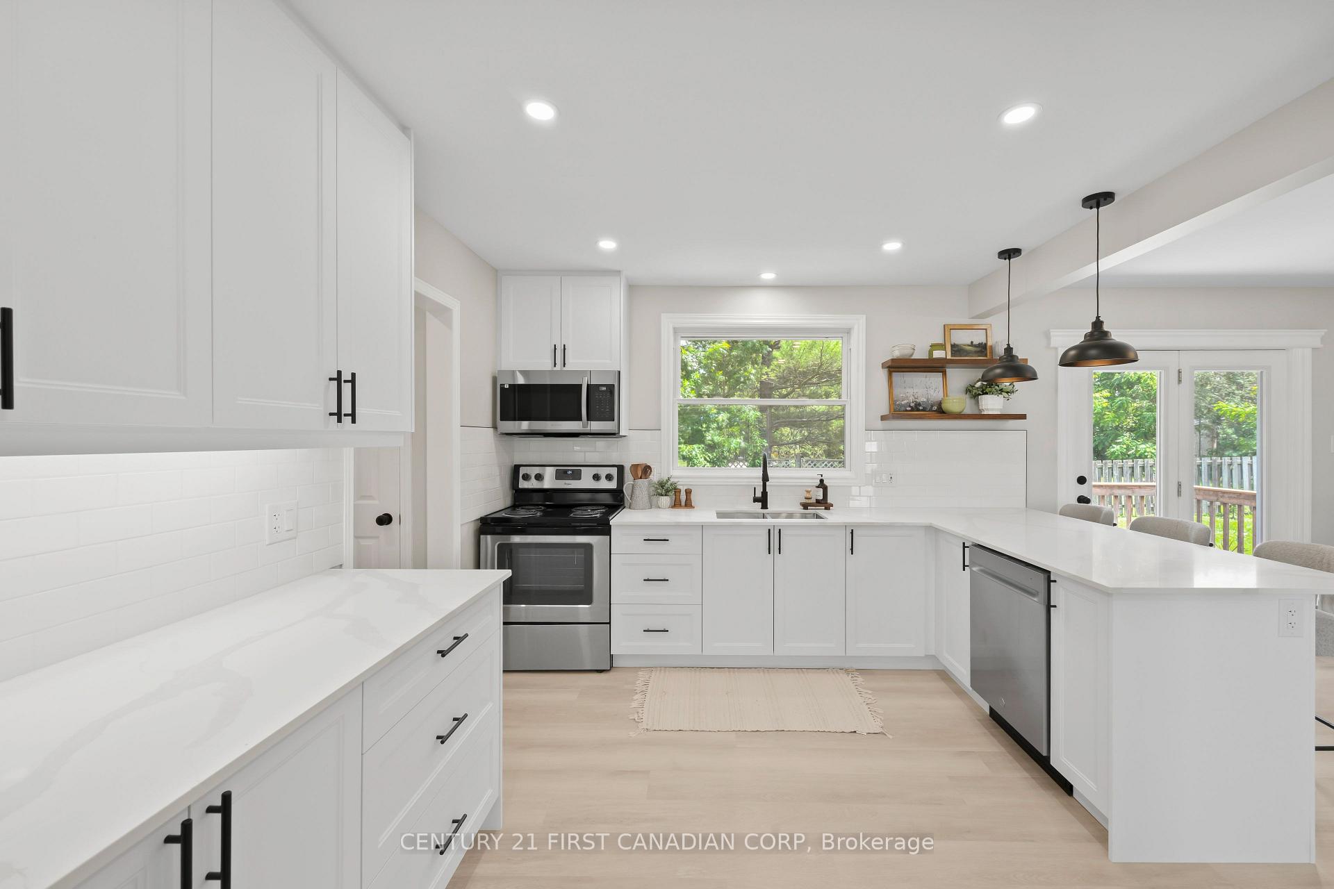 Photo 12 of 34314 Denfield Road, Lucan Biddulph, Clandeboye — HOMEH